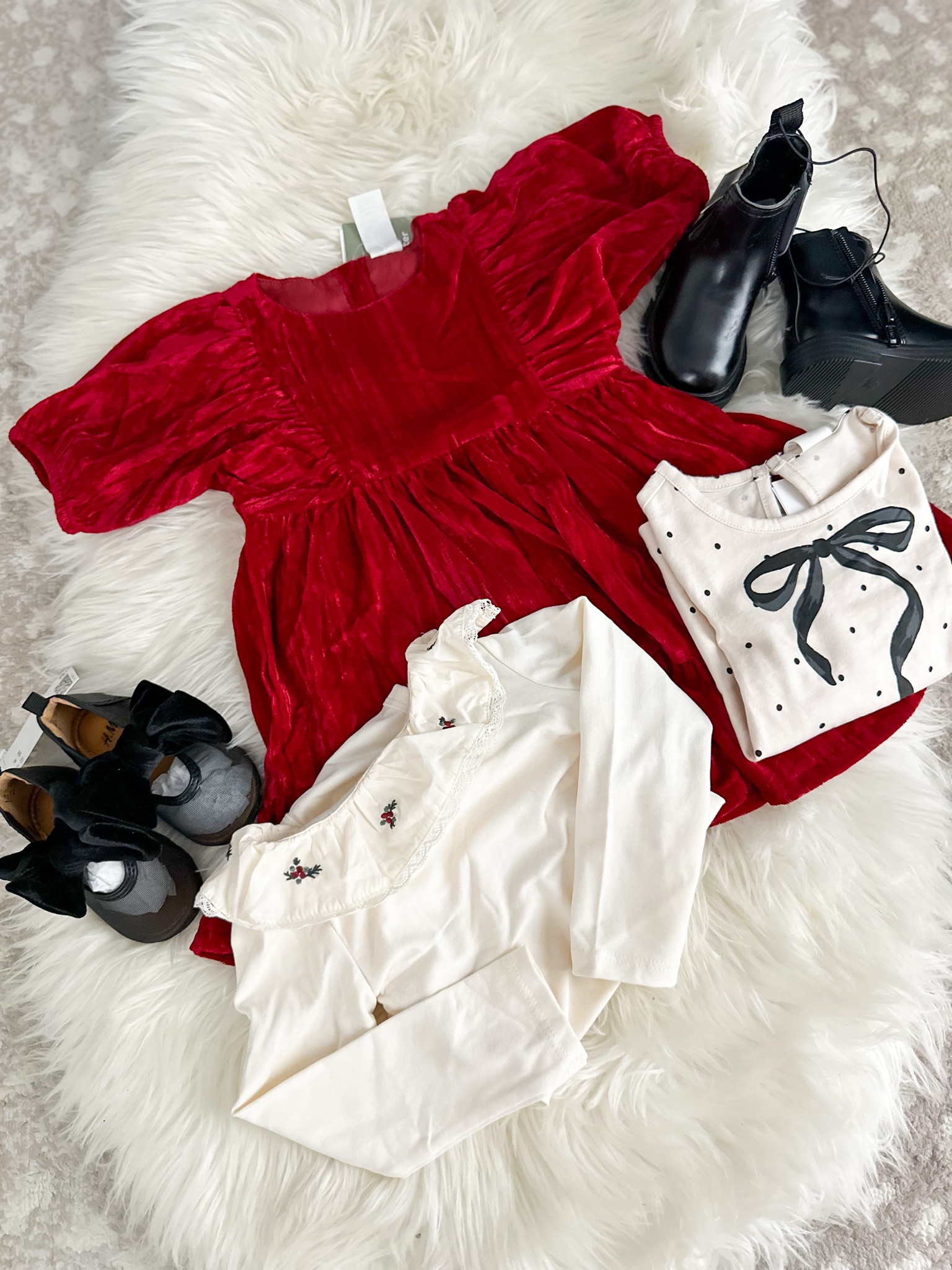 Baby girl holiday styles from H&M! Christmas style. Baby girl fashion. Baby girl Christmas outfits. Chelsea boots. Bows.

#LTKHoliday #LTKBaby #LTKKids