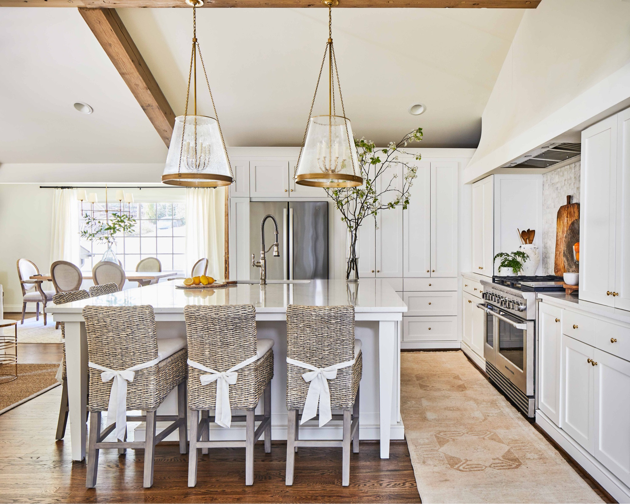 Shop this bright & white kitchen! 

#LTKhome #LTKSpringSale