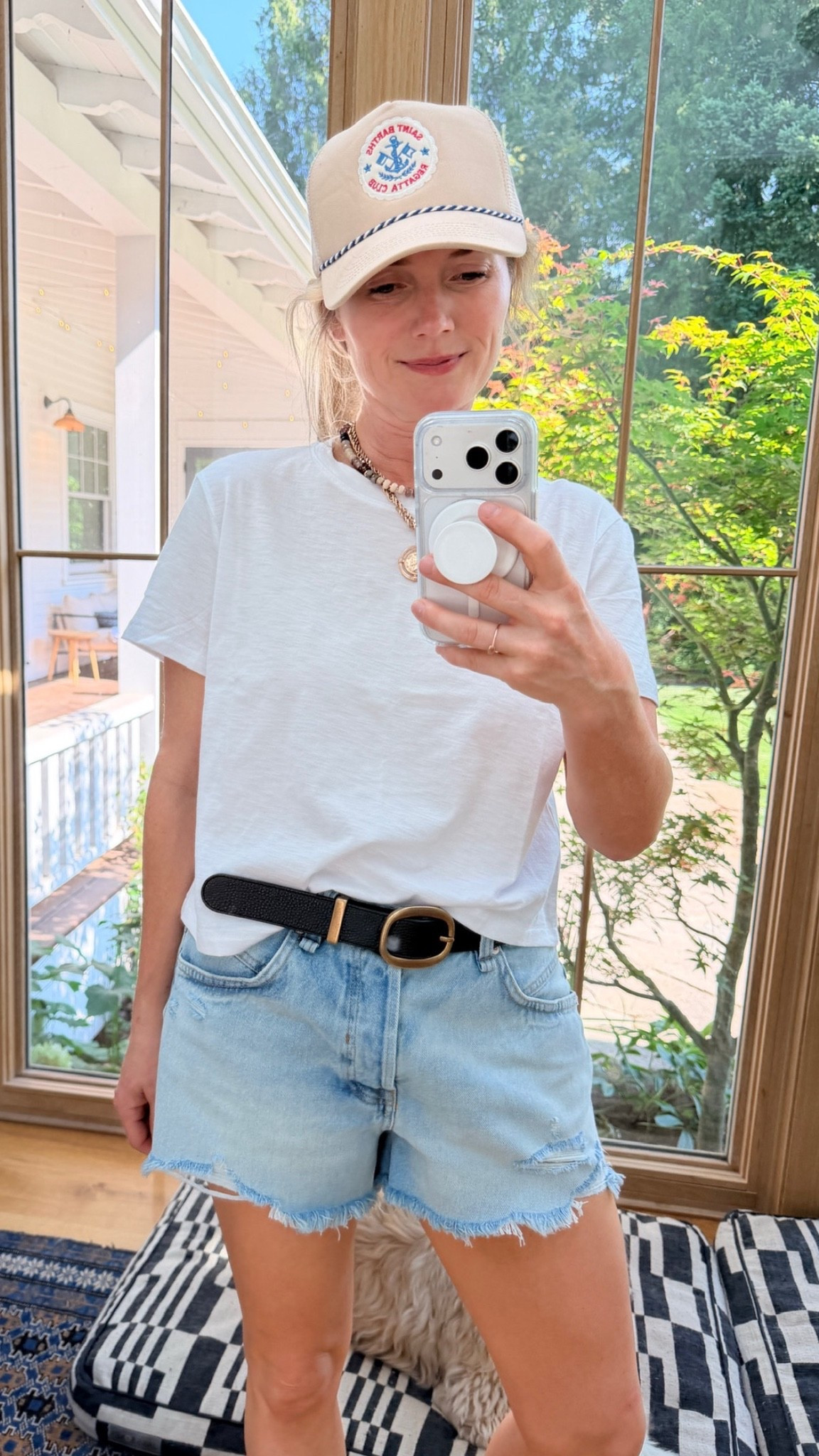 The perfect white tee and some vintage-inspired shorts!