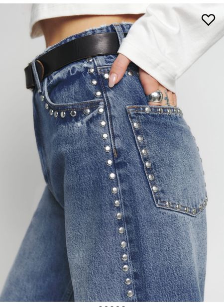 Studded jeans are the new cool girl jean for Spring
…
#ltkspring #jeans #springoutfits #denim 

#LTKFestival #LTKeurope #LTKstyletip