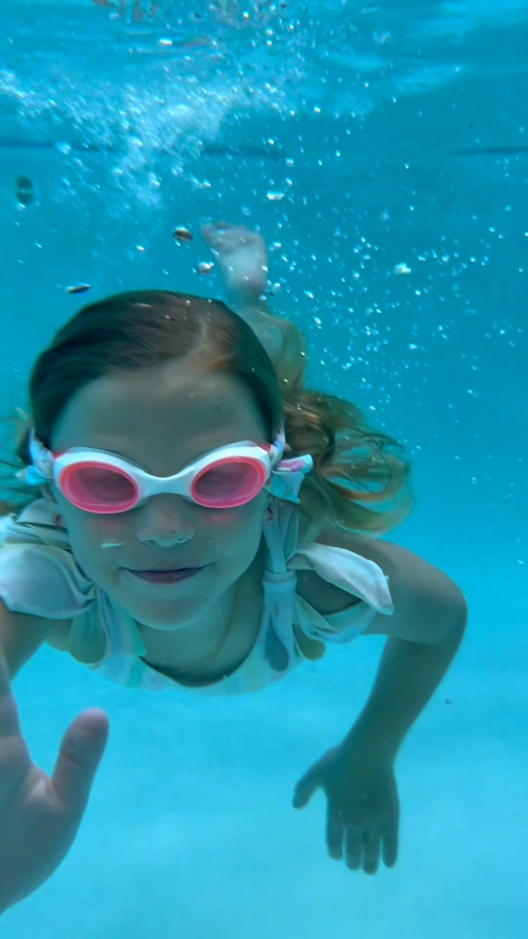 Obsessssssed with Case-Mate’s under water cases! #ocean #pool #beach #family

🔗 Code: SaintyNelsen20