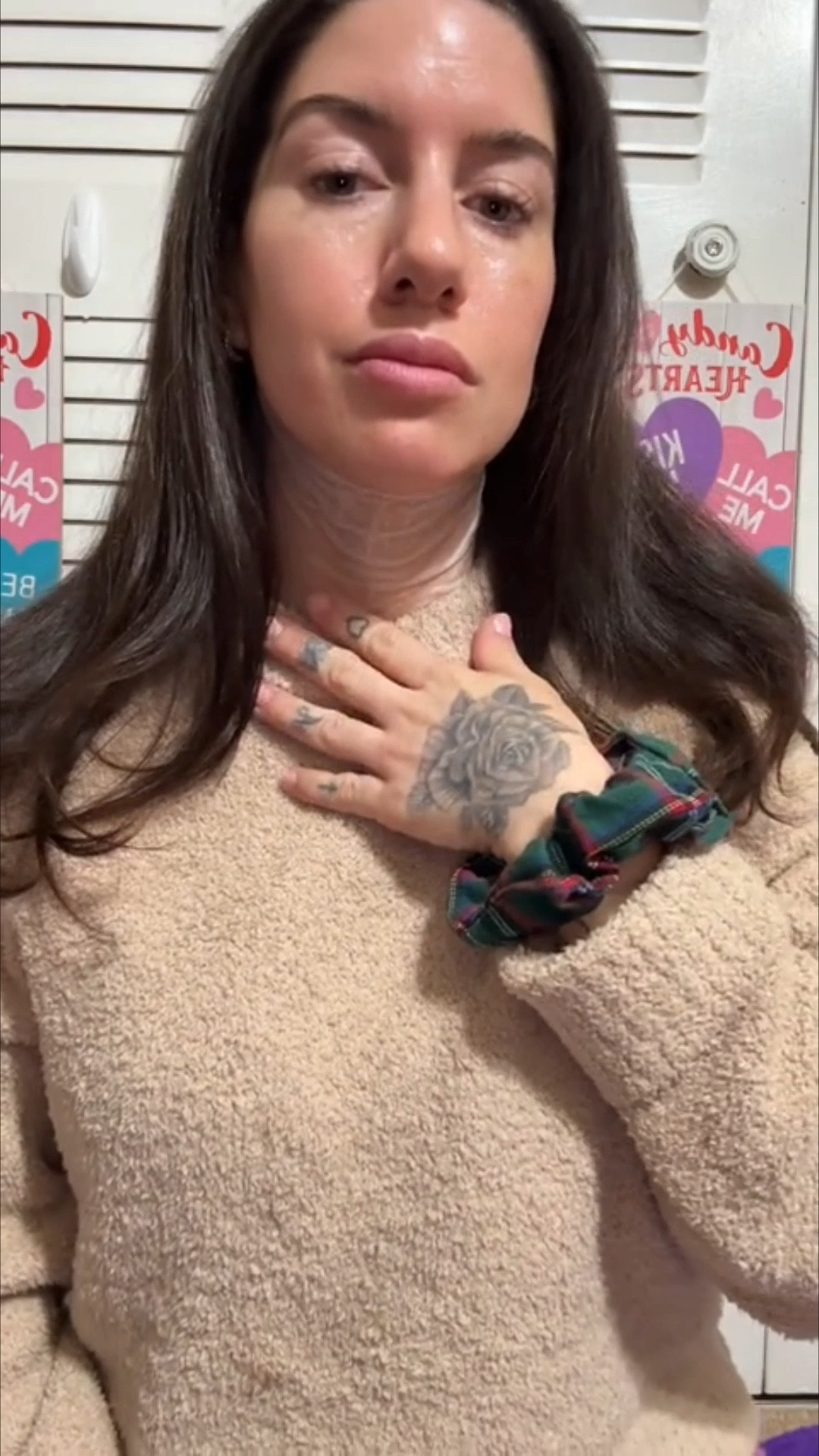 Neck care is the quiet luxury of skincare—and this Honlink Neck Mask has officially earned a permanent spot in my routine. 💖 The soft, flexible design hugs the neck perfectly, delivering deep hydration right where fine lines and dryness love to show up first. After just one use, my skin felt smoother, firmer, and insanely refreshed—like I gave my neck the same VIP treatment I give my face.

I love how cooling and soothing it feels, especially after a long day or layered under my self-care routine. It’s perfect for anyone who wants that youthful, lifted look without extra steps or mess. Just apply, relax, and let it work its magic ✨

If you’ve been focusing on face care but skipping your neck… consider this your sign. Your skincare doesn’t stop at the jawline 😉 Linked here so you can glow from the neck down too. 💫

#LTKbeauty #LTKskincare #NeckCare #SelfCareEssentials #GlowingSkin #SkincareRoutine #AtHomeSpa  #amazon @amazon 

#LTKgrwm #LTKmomlife #LTKmorningroutine