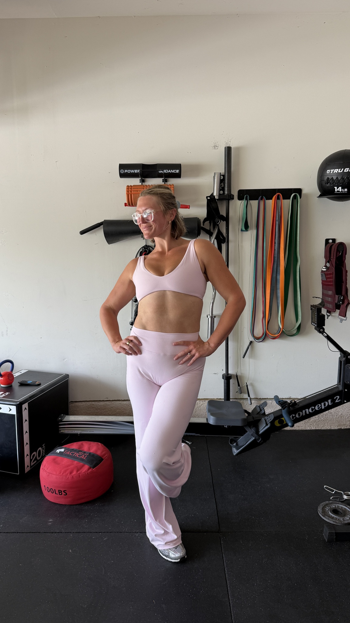 wearing a L in both top and bottom // matching workout set
gym outfit
activewear set
workout outfit
fitness outfit
athleisure outfit
cute gym outfit


#LTKootd #LTKActive #LTKfitnessgoals
