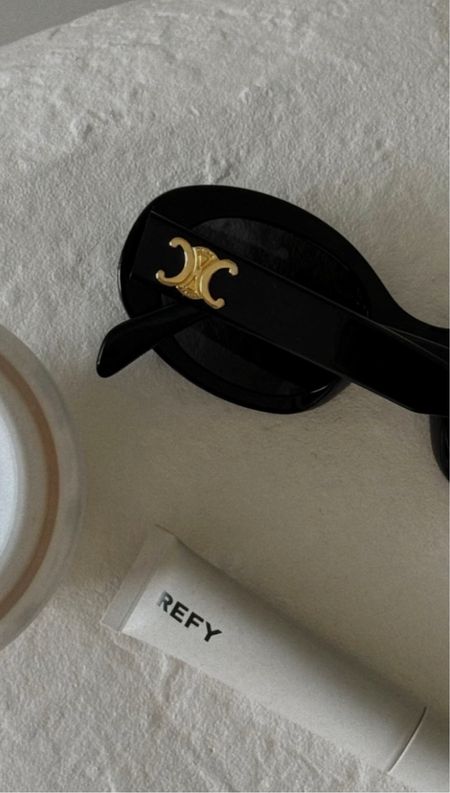 Best selling Amazon dupes 🤌🏻

#amazon #dupe #lookforless #bag #shoes belt earrings h sandals Hermes throw embellished flats ballet flats tote bag home living room 

#LTKItBag #LTKShoeCrush #LTKStyleTip