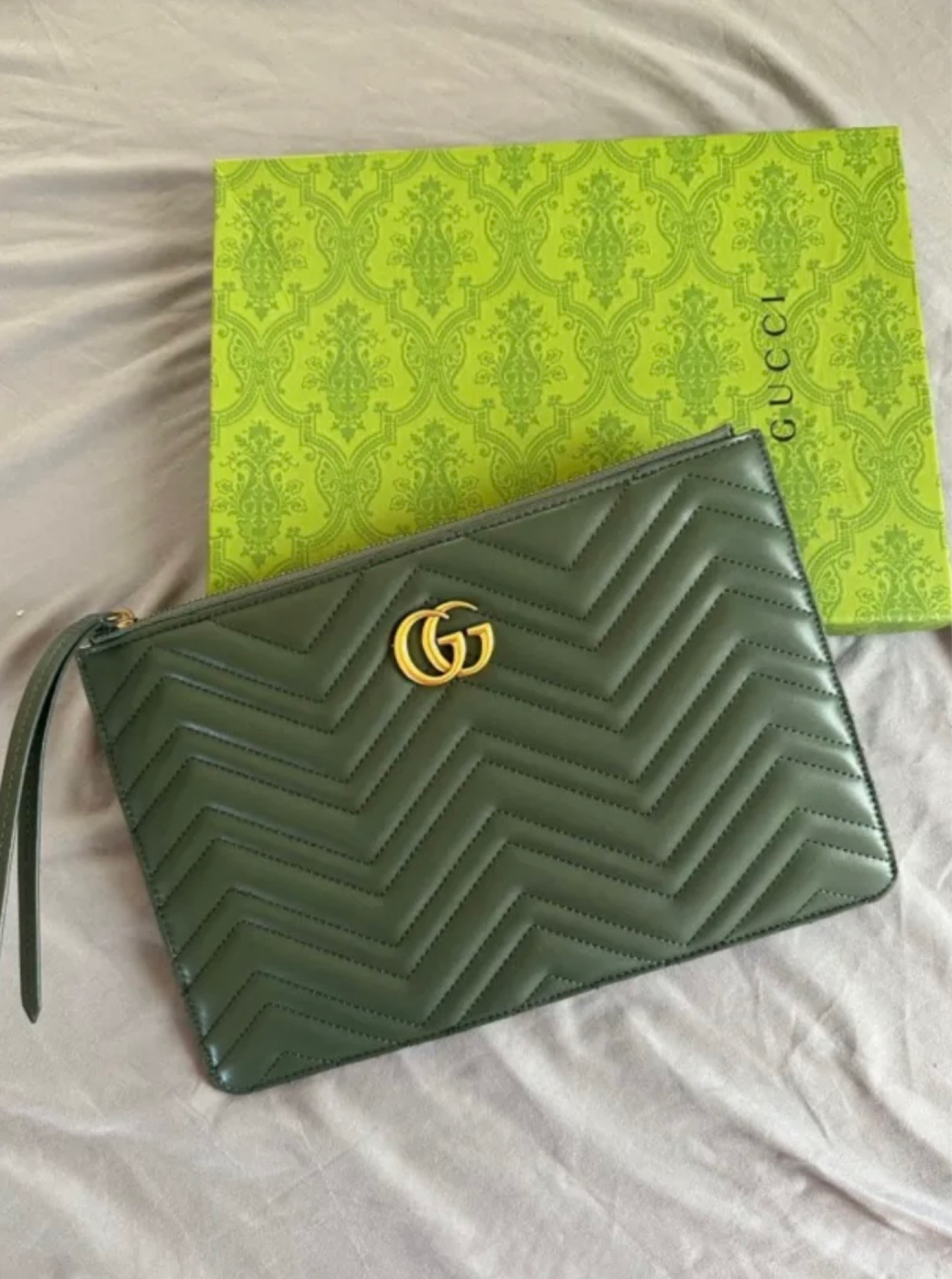 Gucci clutch #designerdupe #dhgate #dupe 

#LTKfindsunder100 #LTKbeauty #LTKsalealert