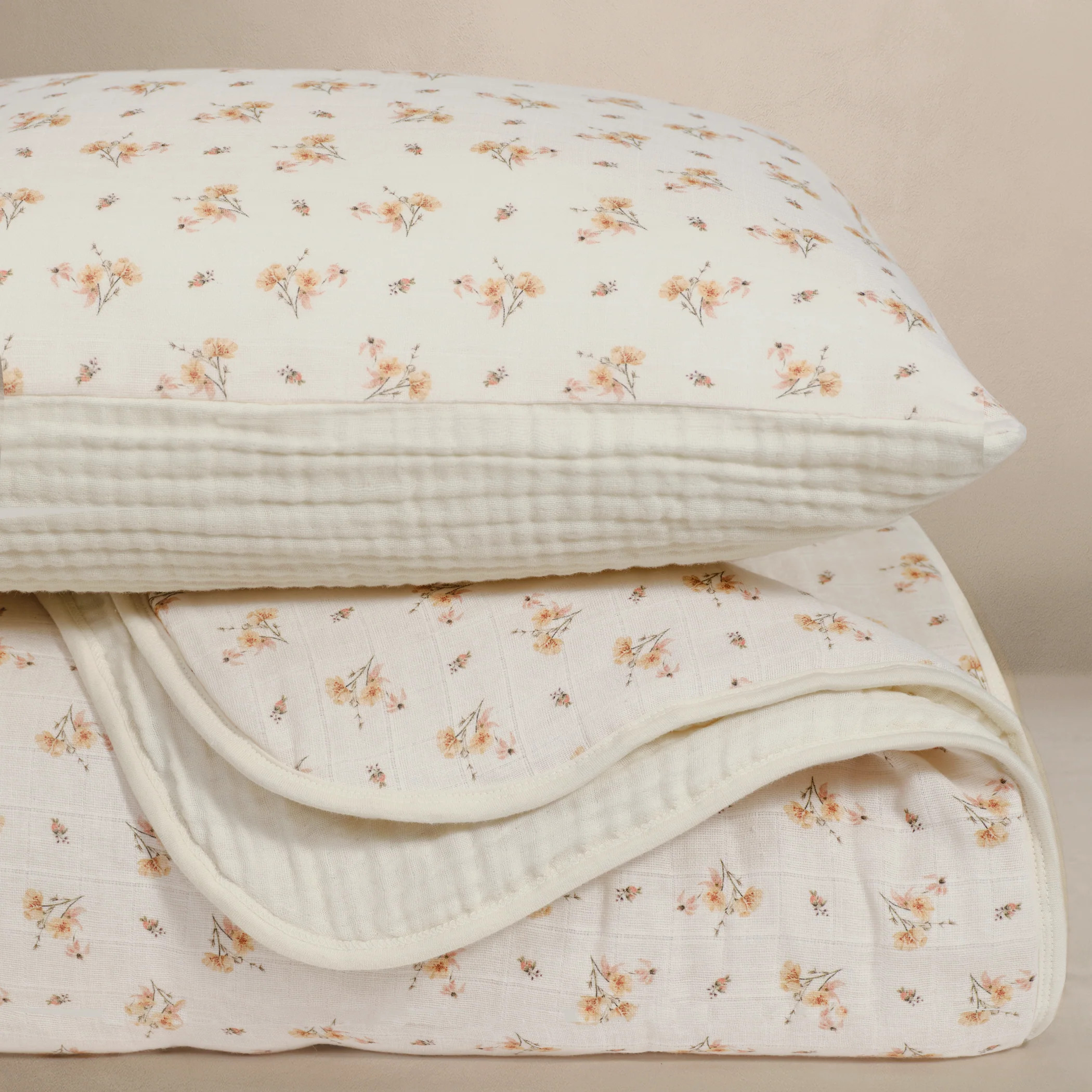 'Dainty Floral' - Premium Muslin Crib Quilt & Sham | Oilo Studio