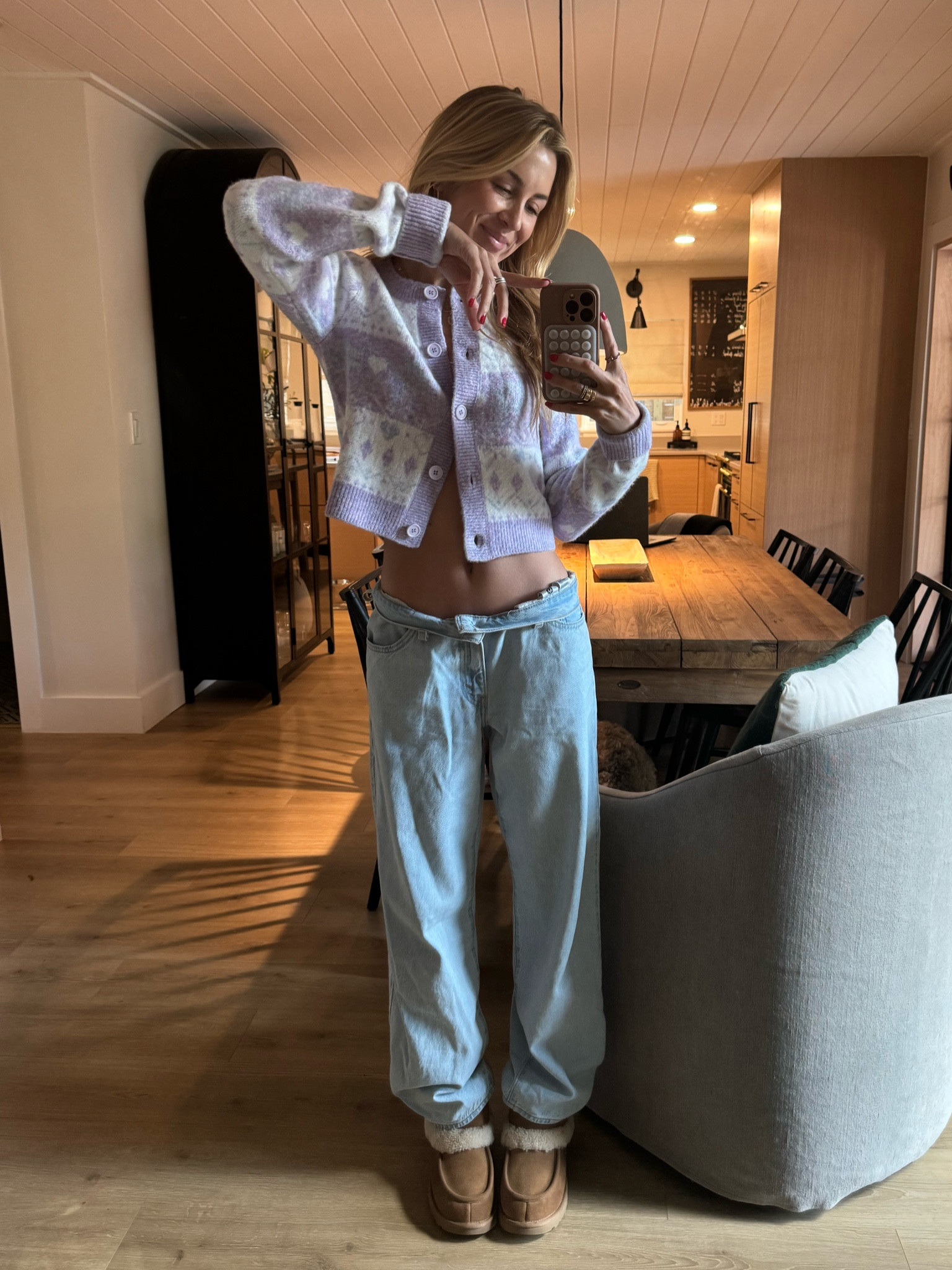 Small in cardigan, 25 in jeans 