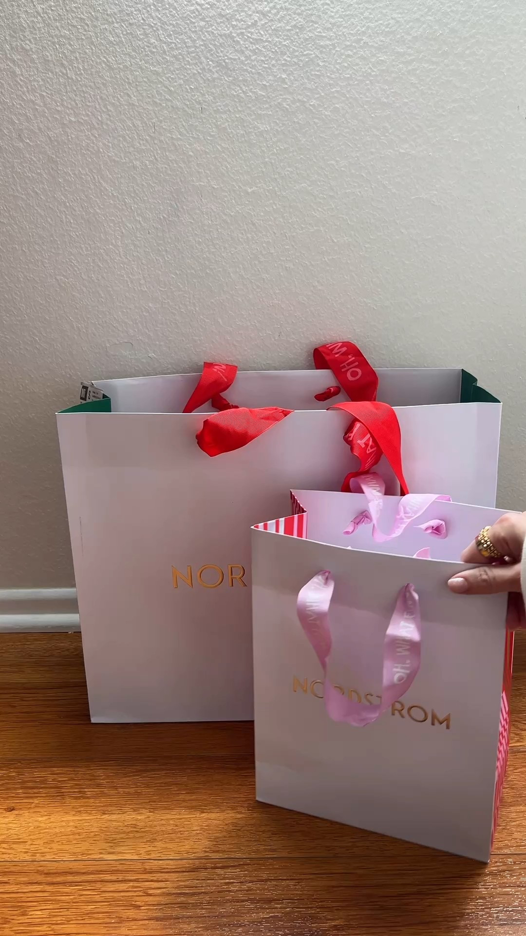 Nordys 👛

#LTKHoliday #LTKGiftGuide #LTKdayinmylife