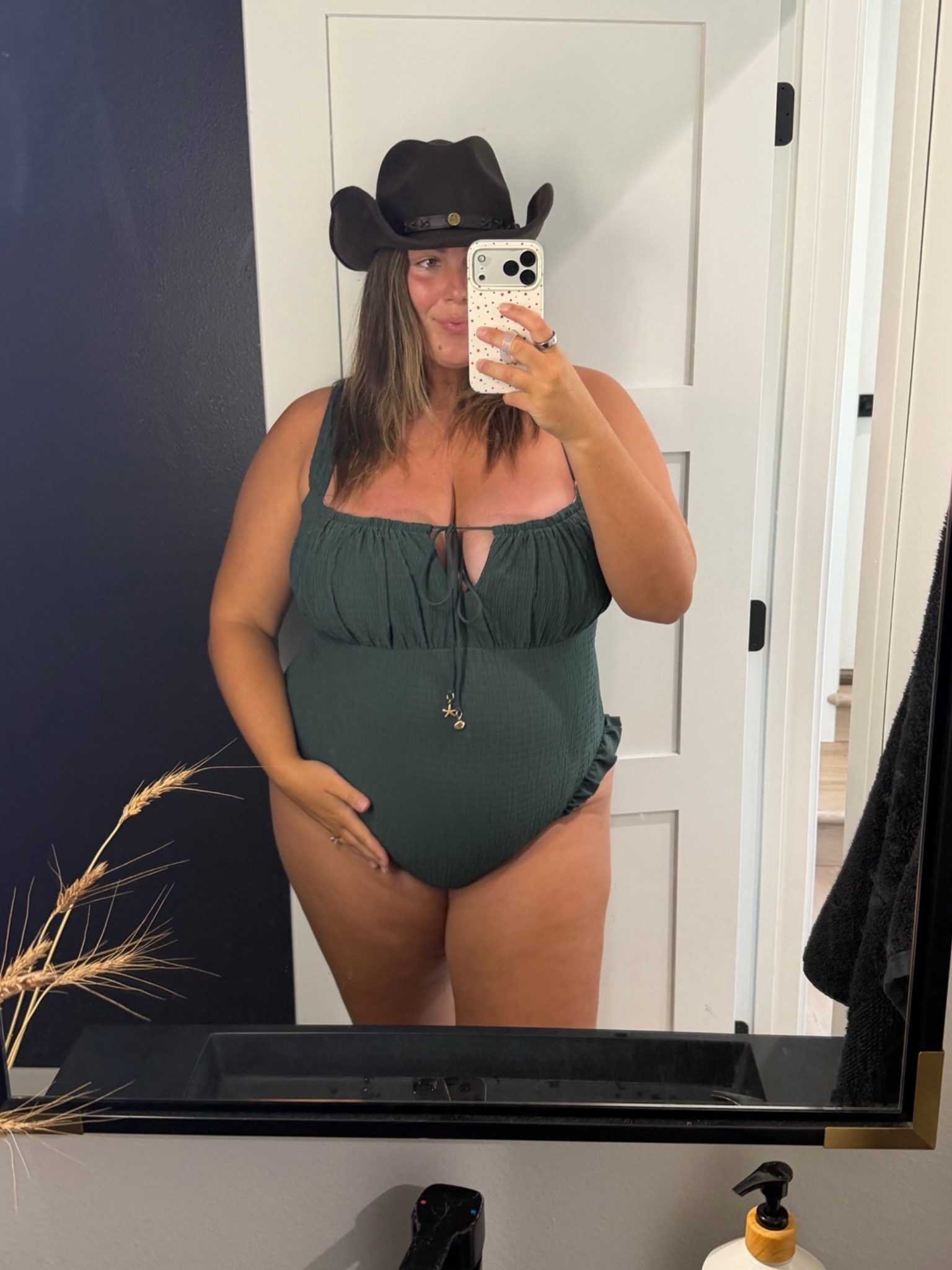 3X swim

#LTKPlusSize #LTKSwim