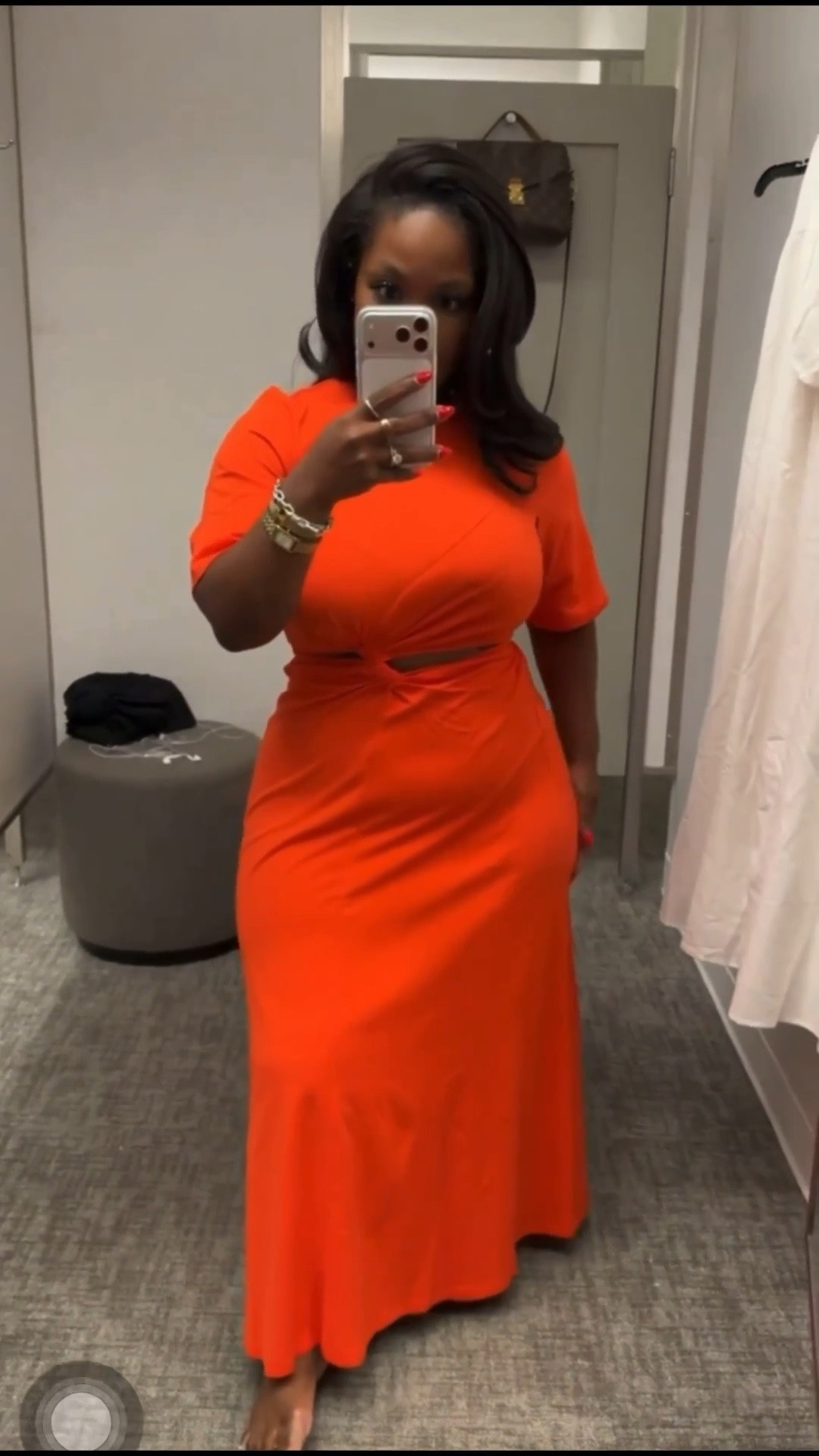 Now this is a vacation dress! The twist detail on the front is the perfect touch. I feel so good in this dress 🍊✨

Nordstrom sale early access is available!! ✨

Dress: Size S 

Linking the rest of my Nordstrom try-on below!