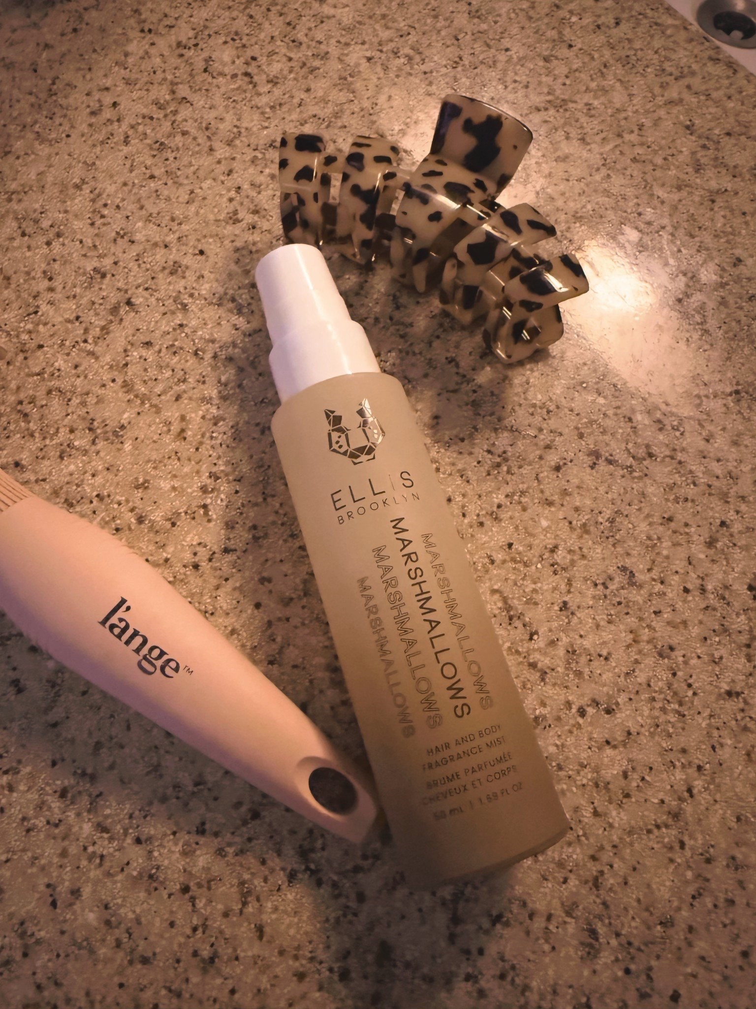 Favorite Perfume Ellis Brooklyn + Teleties Hair Claw Clip

#LTKmomlife #LTKValentine #LTKgrwm