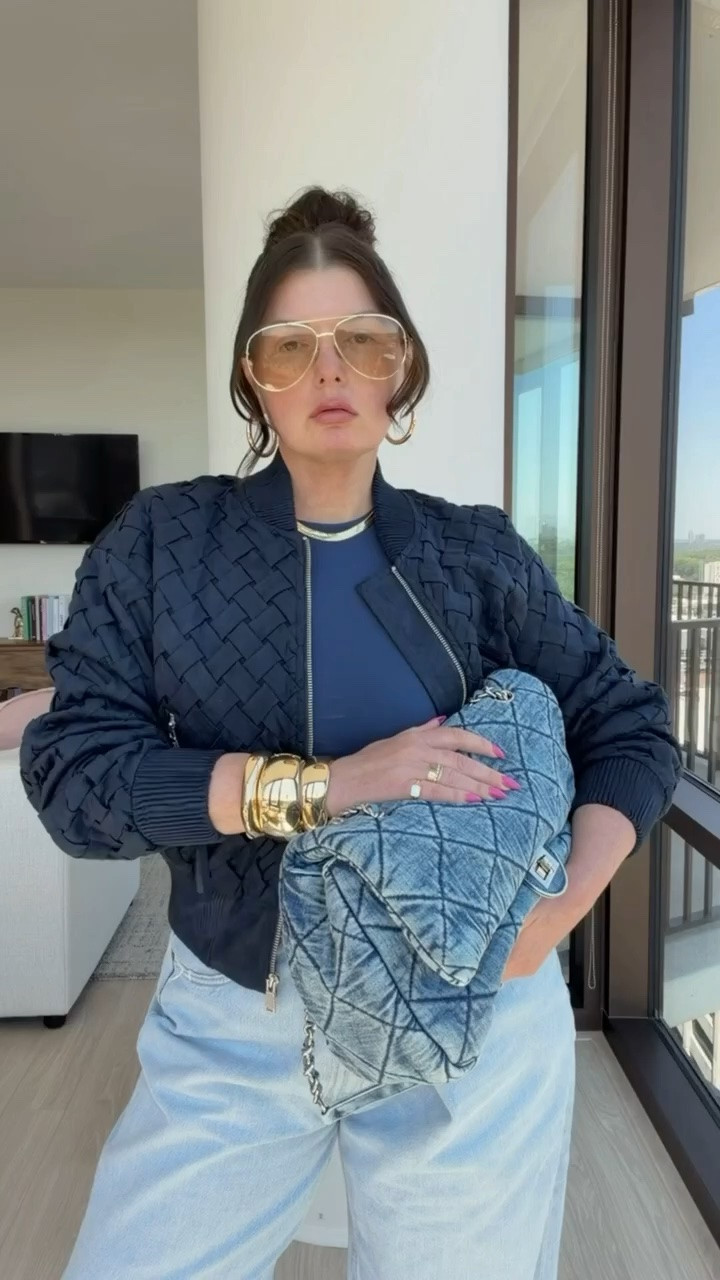 Bomber jacket

#LTKdayinmylife #LTKootd