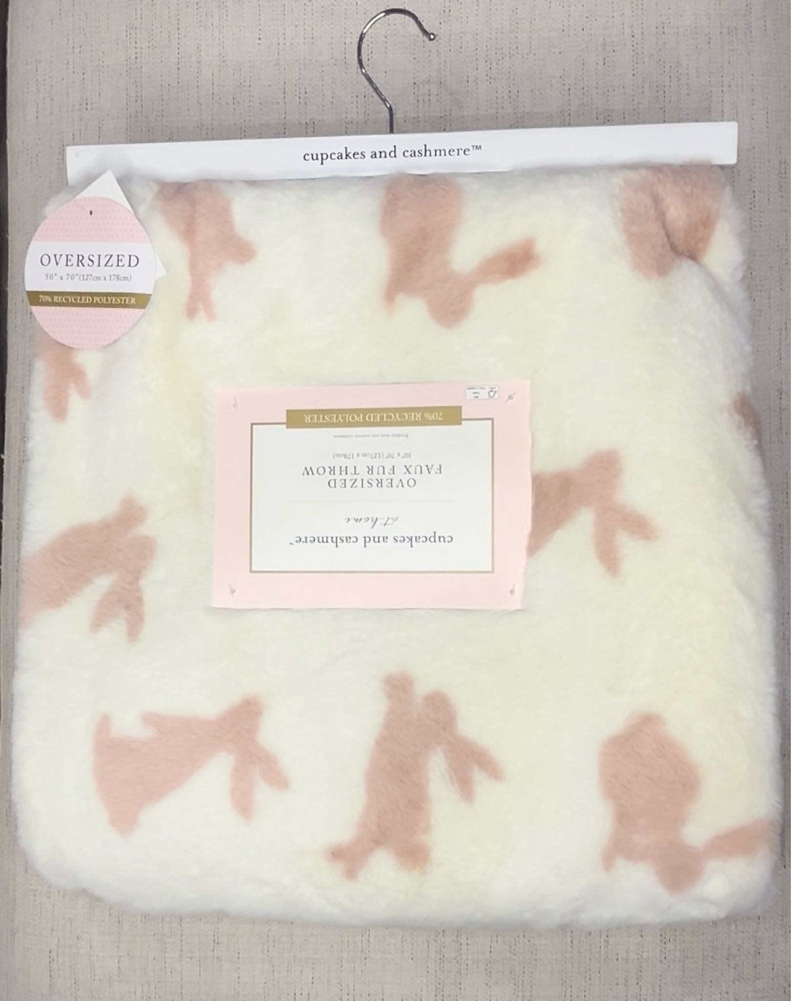 CUPCAKES & CASHMERE
🤍
Cutest Easter Oversized Throw blanket!

#LTKMostLoved #LTKSeasonal #LTKGiftGuide
