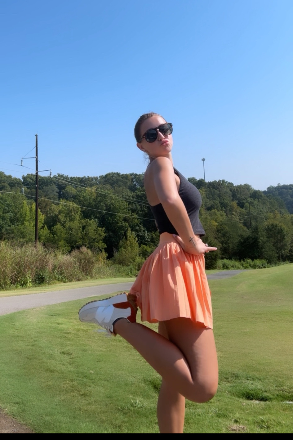 Good ootd💛🧡

#LTKSeasonal #LTKfindsunder100 #LTKActive