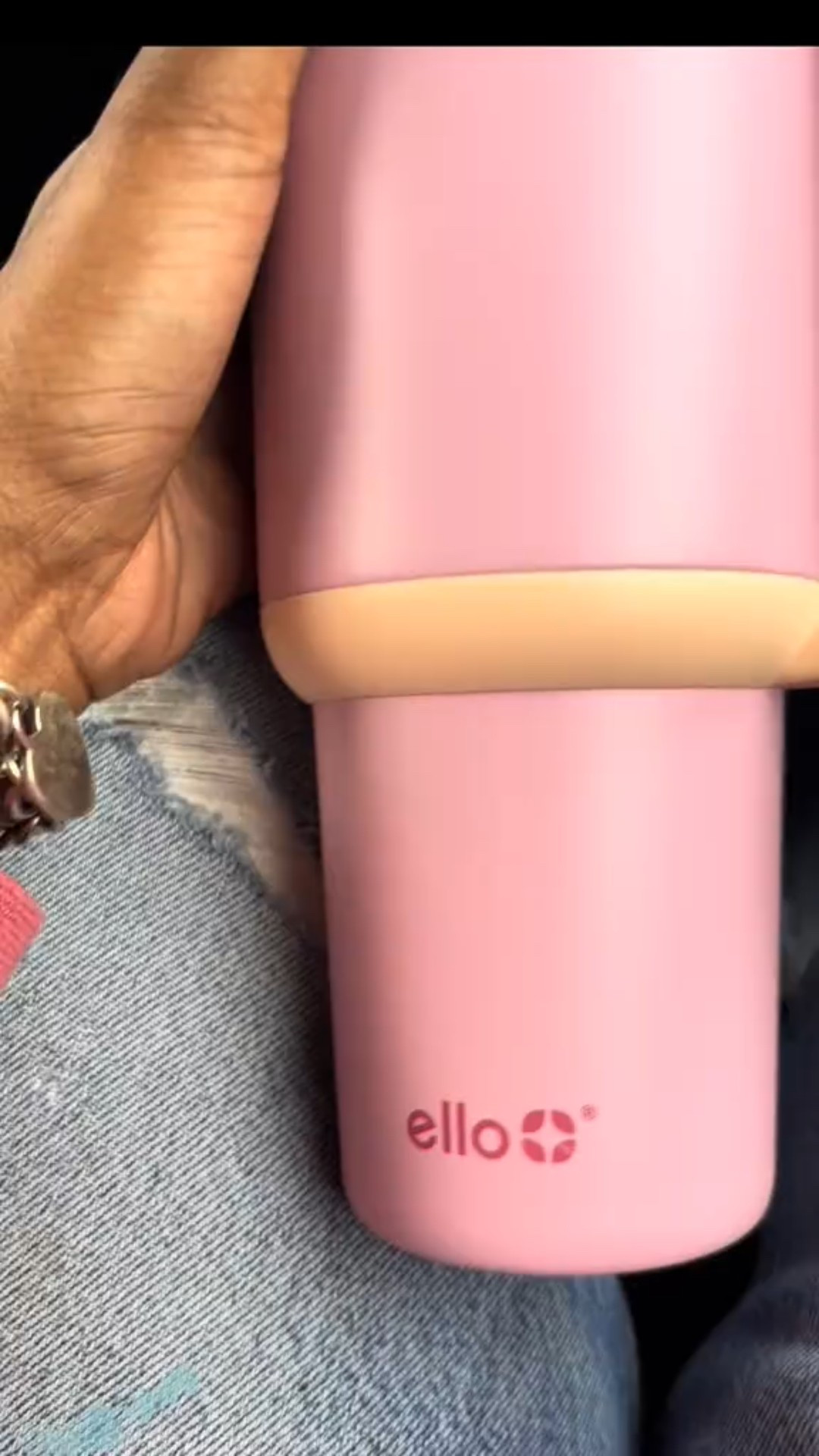 Thrifting with my 30oz Ello full of iced green/ chamolile tea and coconut water ice cubes!
It's perfect bc the straw is retractable so l can put it in my bag without it spilling while I shop which is 10/10 @elloproducts
#elloproducts #OOTD #thrifting #ellotumbler #bestwaterbottle #ellobottlelove

#LTKWatchNow #LTKFindsUnder100 #LTKFindsUnder50