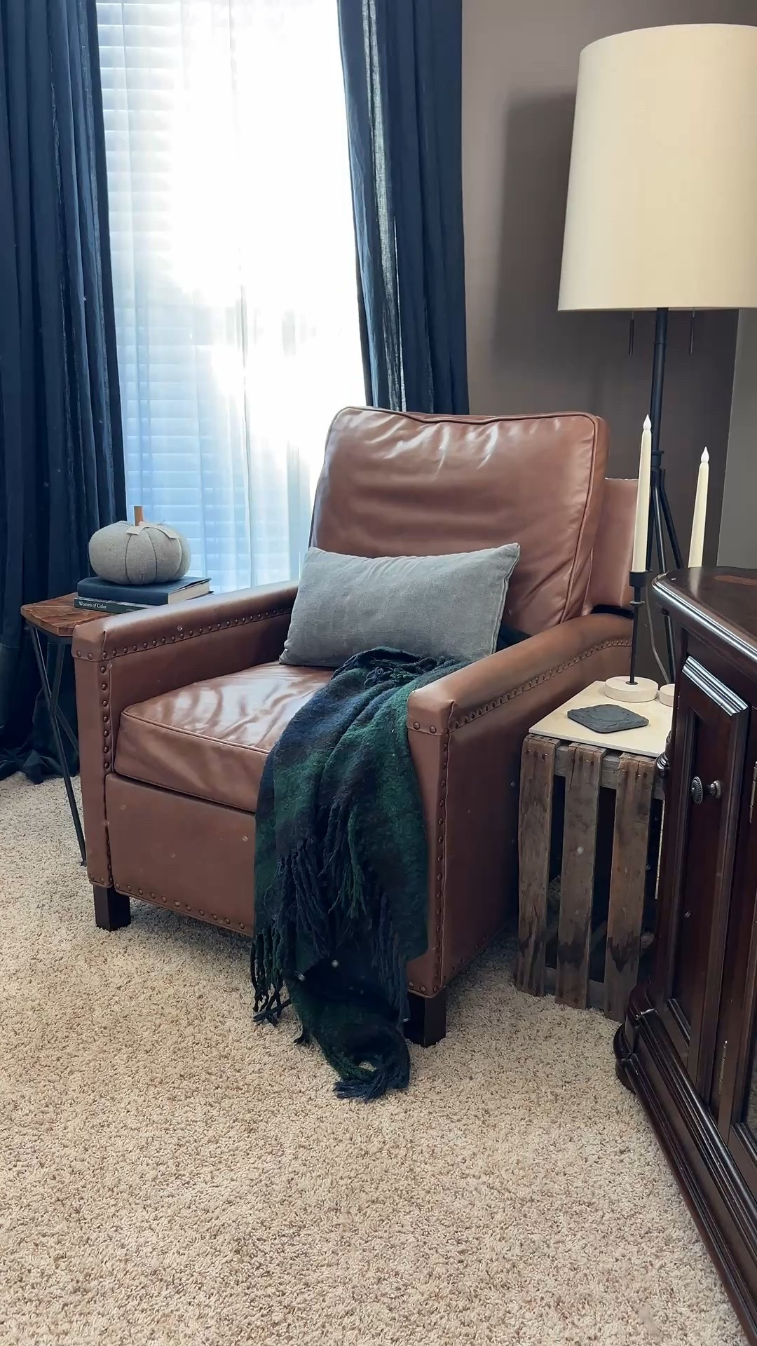 Give me all the fall living room vibes

#LTKHome #LTKSeasonal