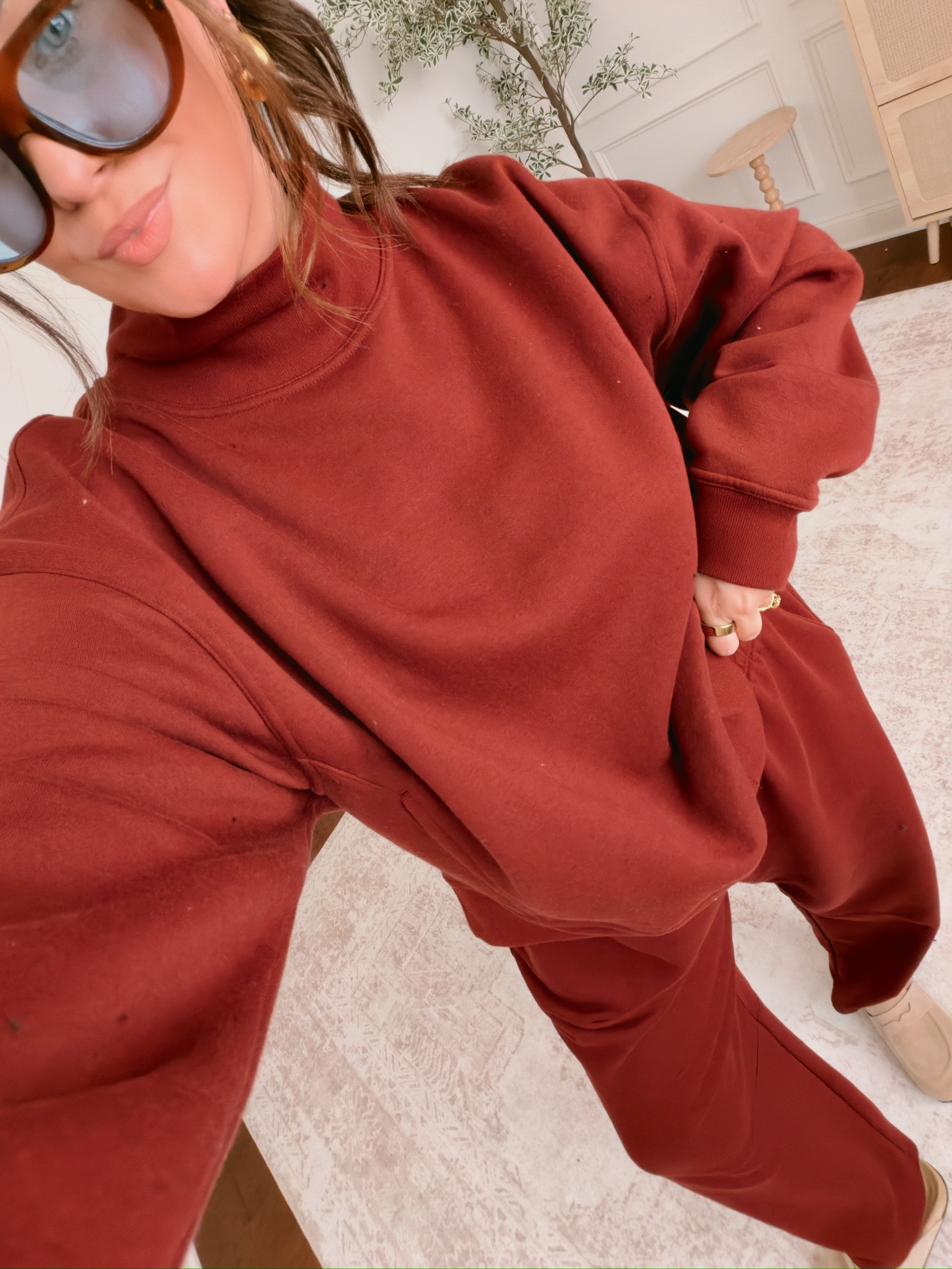 wearing an XL in this set 

 #LTKSeasonal #LTKMidsize