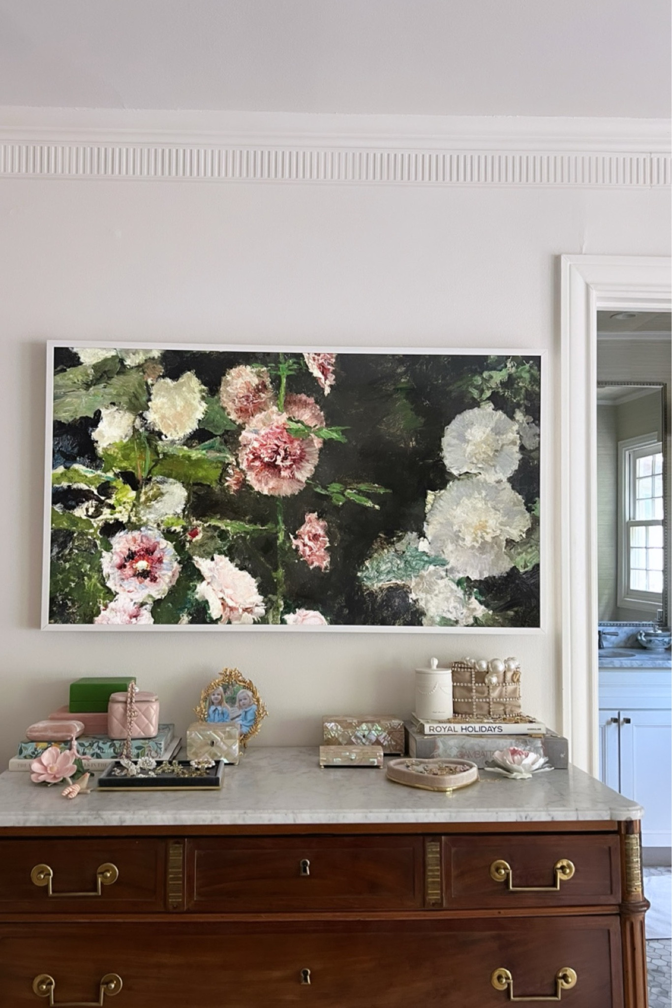 Frame Tv and frames from Amazon 

#LTKxPrimeDay