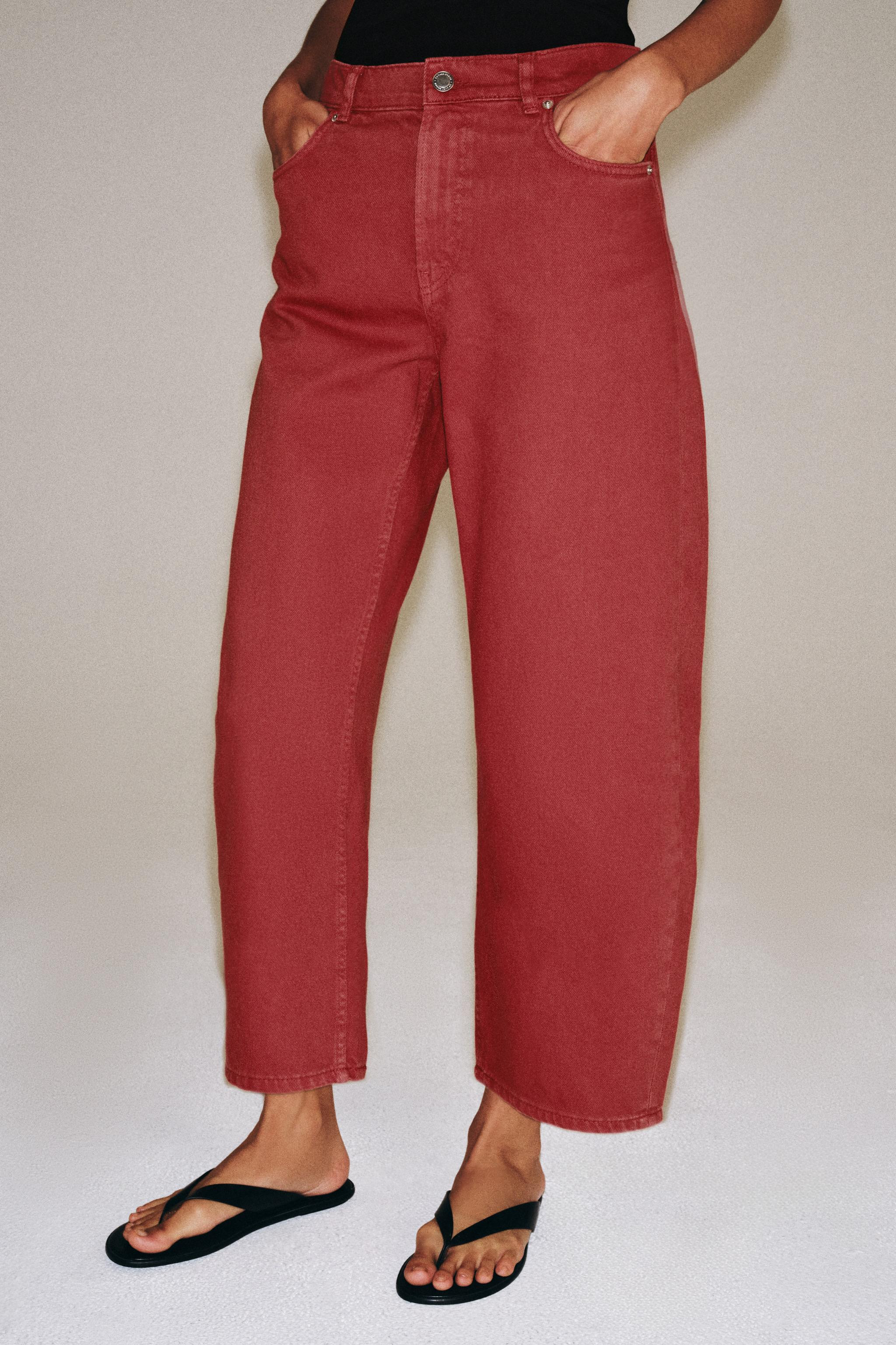 ZW COLLECTION MID-RISE CAPRI BALLOON JEANS | Zara US