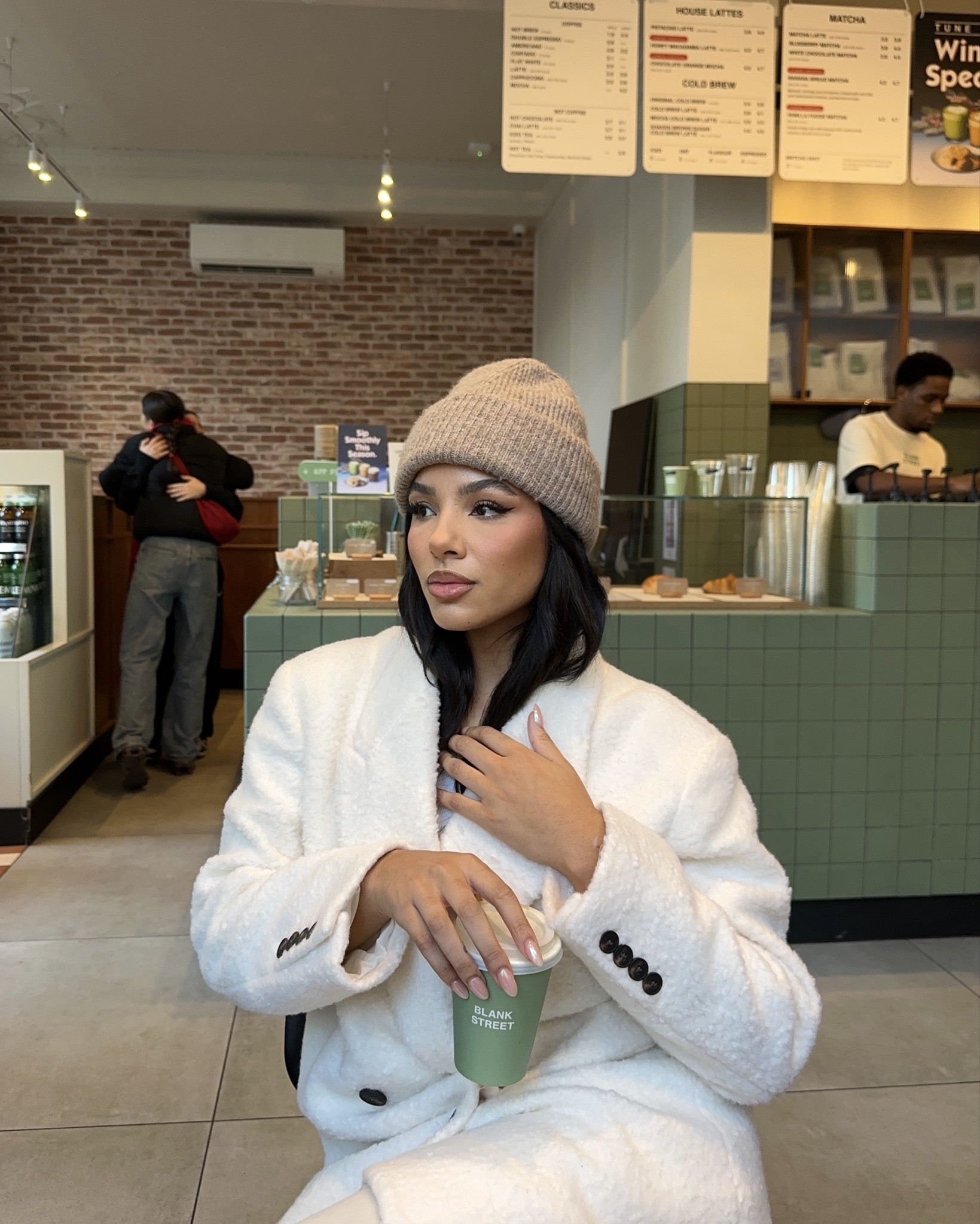 🏷️ oversized cream coat, cream coat, beige beanie, knit beanie, all cream outfit, Zara, asos, asos beanie, long coat, neutral outfit, new balance 