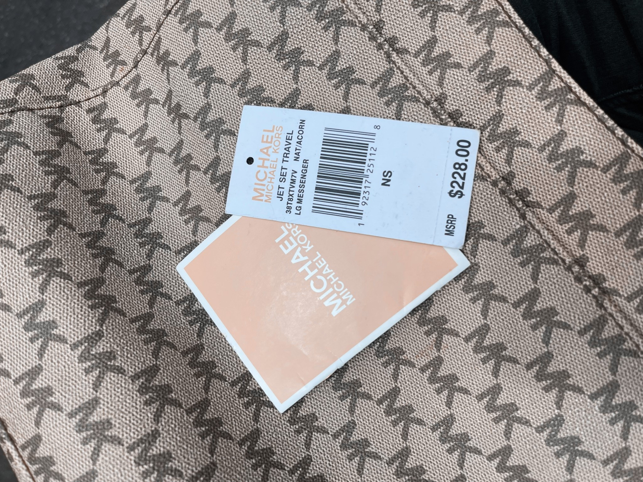 MK jet sets 🛩️

#LTKootd #LTKSaleAlert #LTKTravel