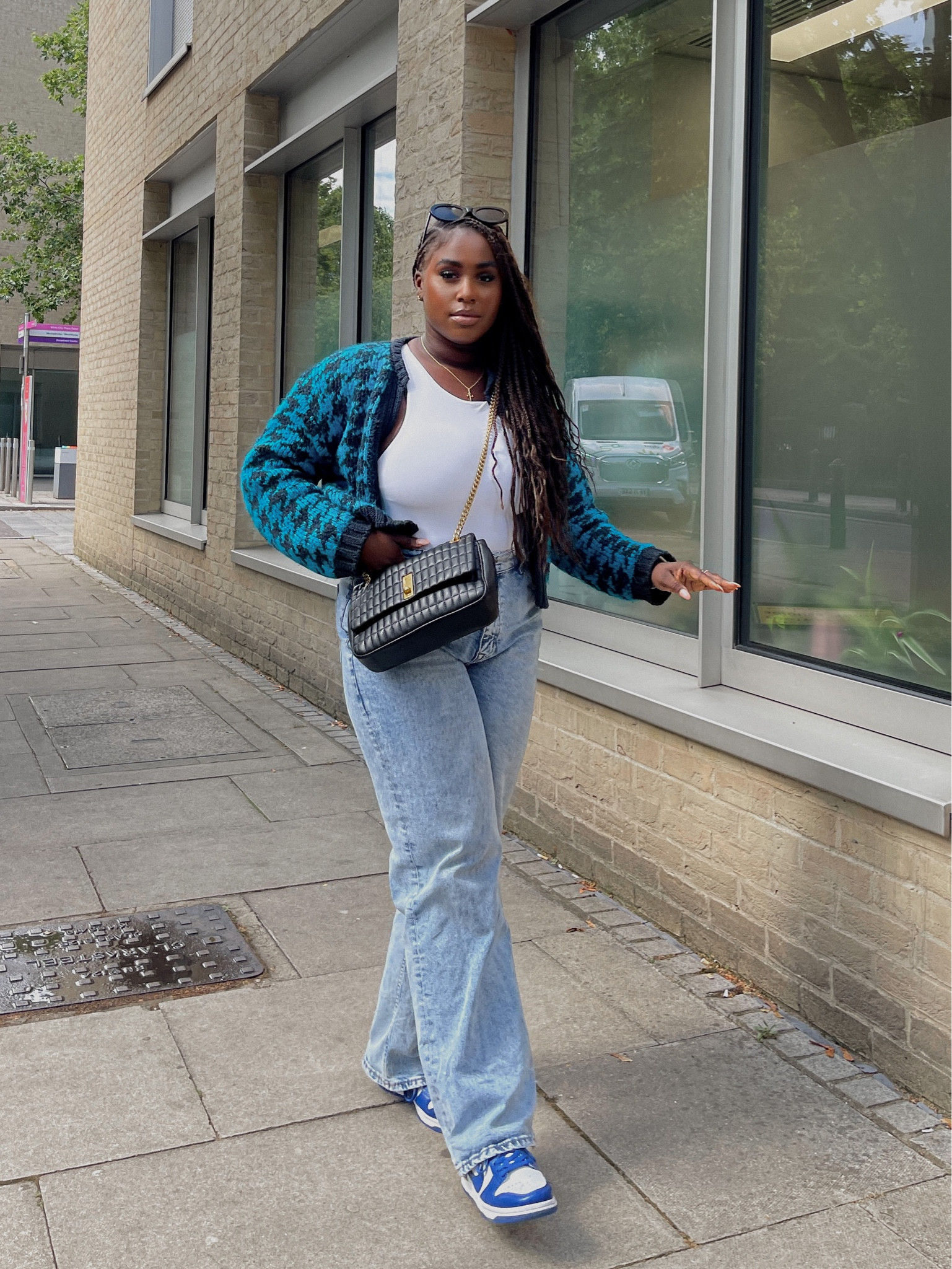 Everyday style wearing my cute blue cardigan.  Sorry this is an old cardigan from Zara but I’ve linked something similar. 

Jeans - size 14 
Bodysuit - medium
Cardigan  - large 

#LTKcurves #LTKstyletip #LTKeurope