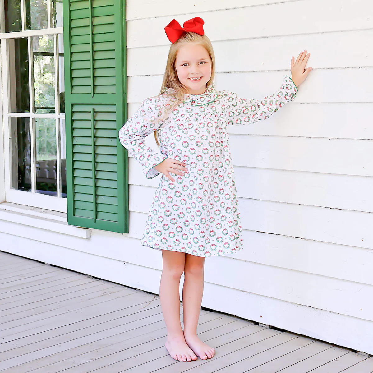 Holiday Wreath White Print Ruffle Collared Dress | Classic Whimsy