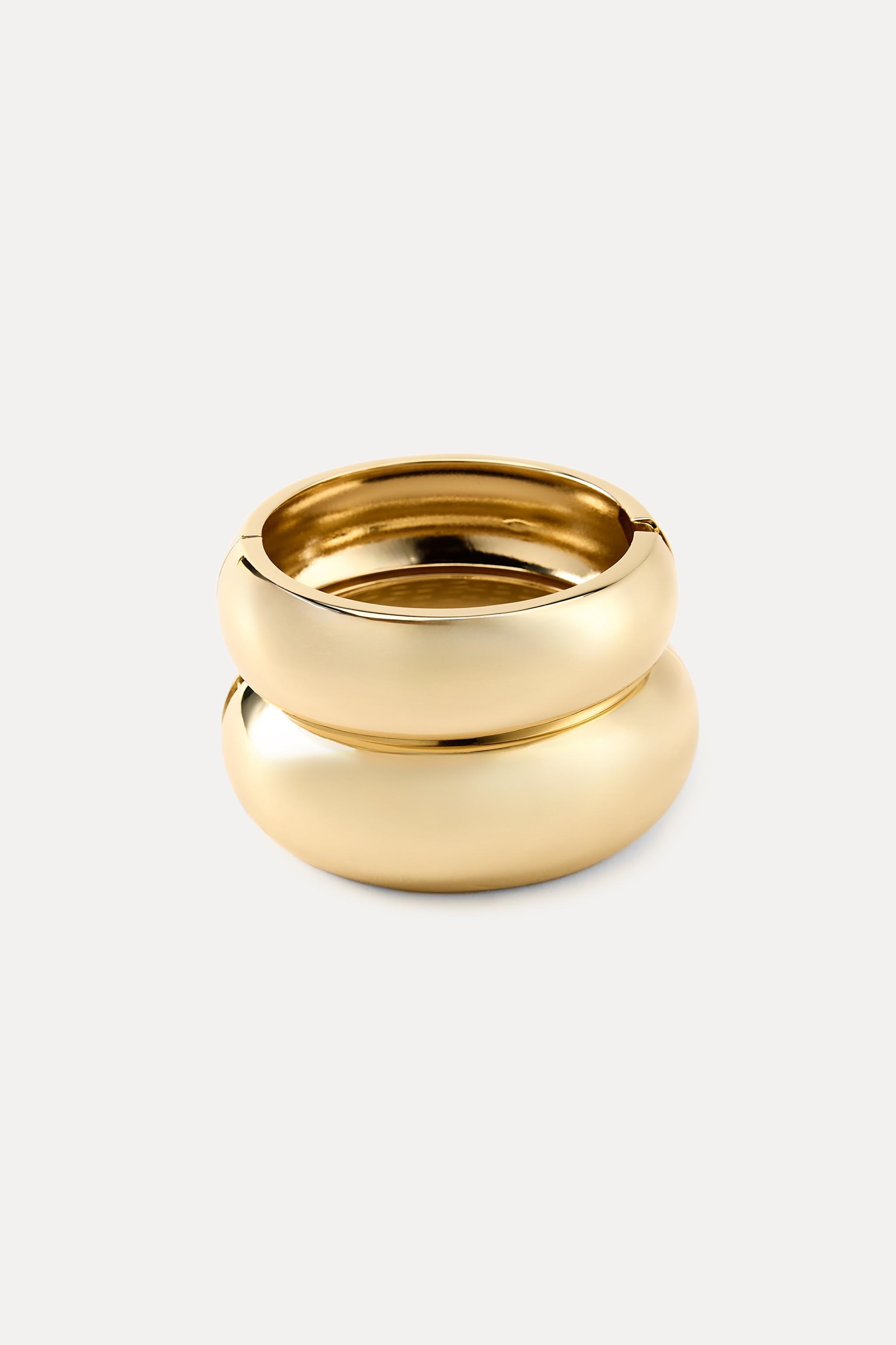 TWO-PACK OF EMBOSSED METAL BRACELETS | Zara US