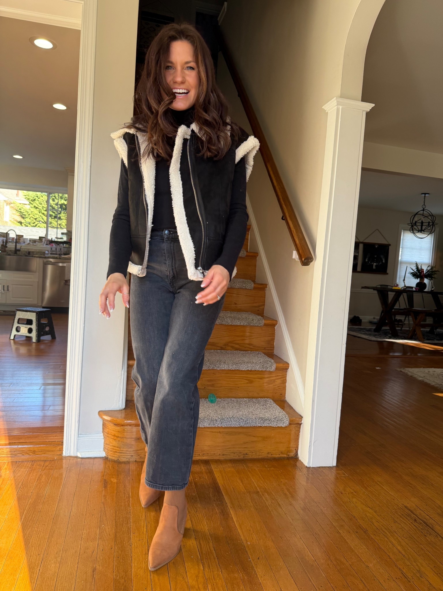 Christmas Eve Brunch 🖤

#christmaseve #ootd #momfit