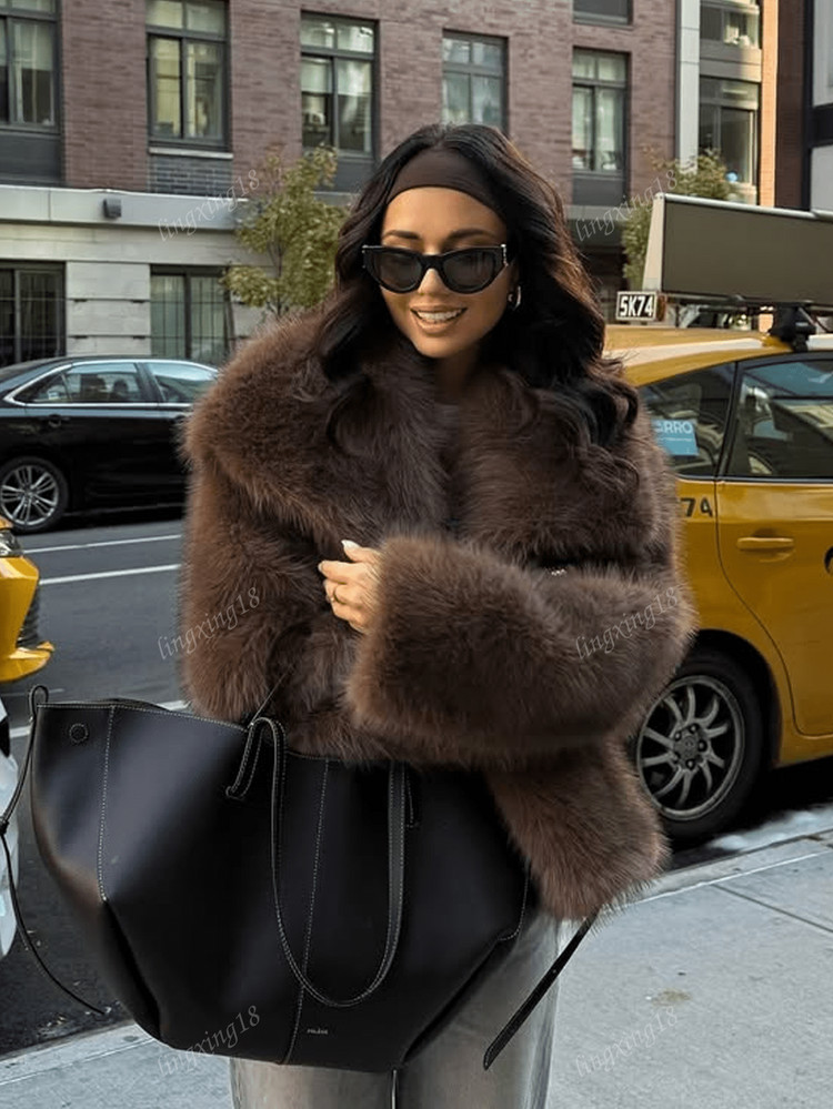 Women's Solid Color Velvet Textured High-End Faux Fur Short Jacket | SHEIN