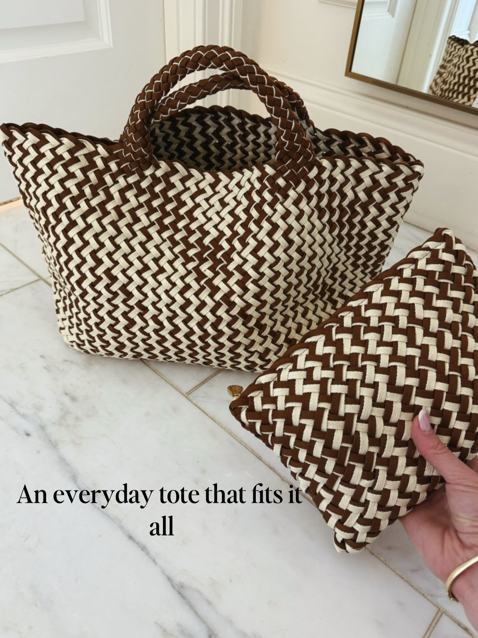 Love this tote for everyday. The colors are so good 