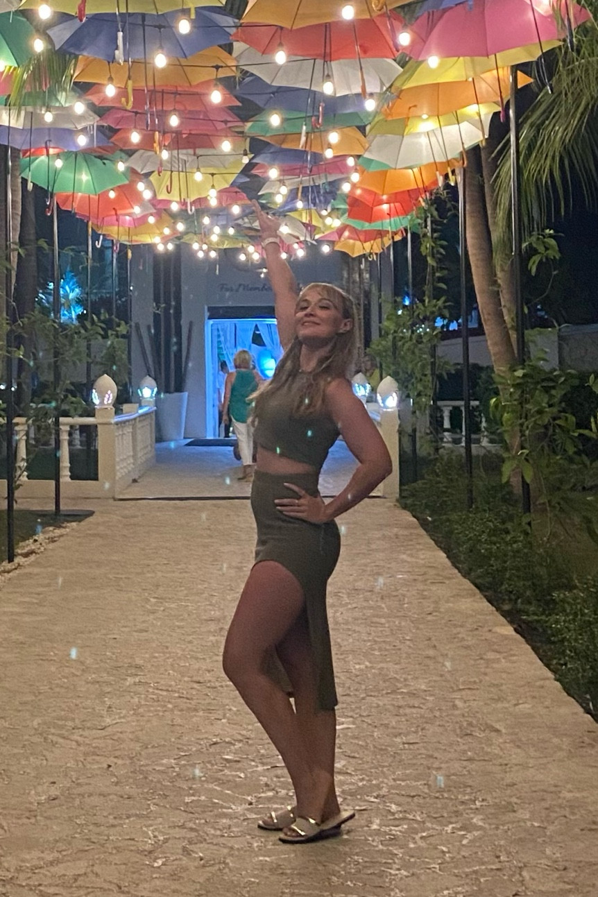 Beach vaycay style on a budget 😎

#set #skirtset #vaycay #sandals #matchingset #beach #ltkstyle #under100

#LTKfindsunder50