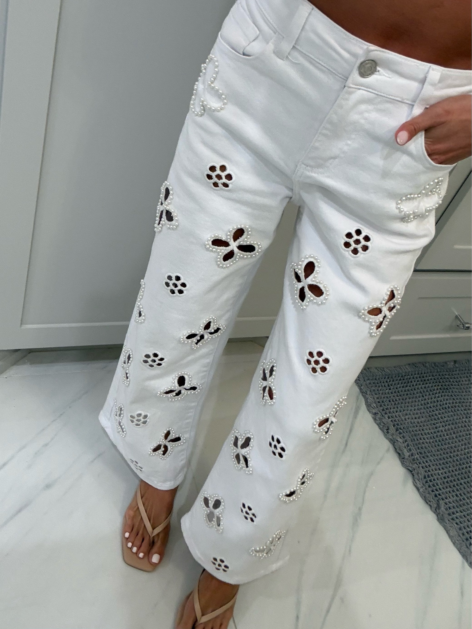 Love these embellished jeans white jeans size 24

#LTKPetite #LTKSaleAlert #LTKootd