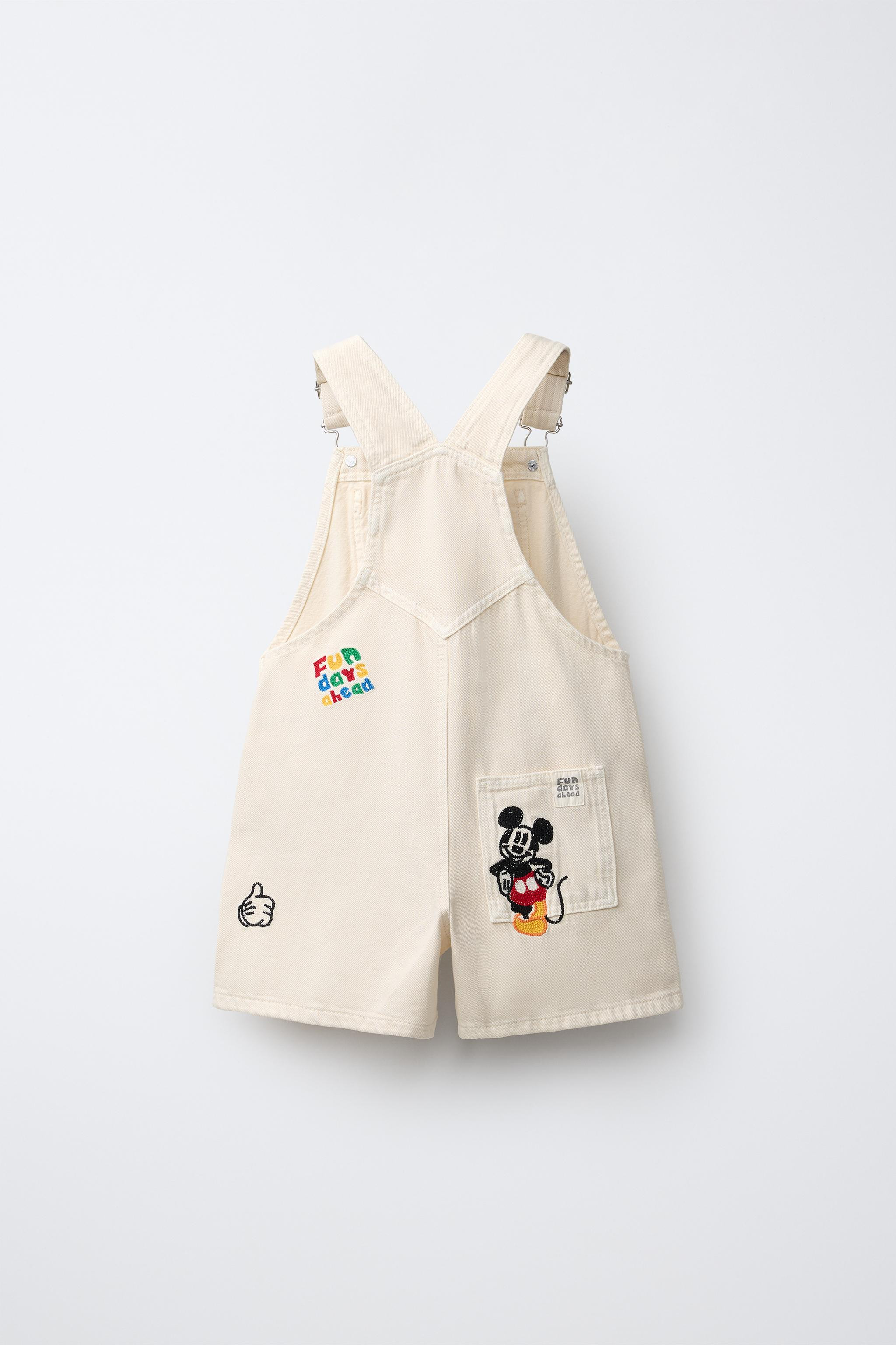 Twill dungarees featuring a straight neckline and straps with front buckle fastening. Front pocke... | Zara UK