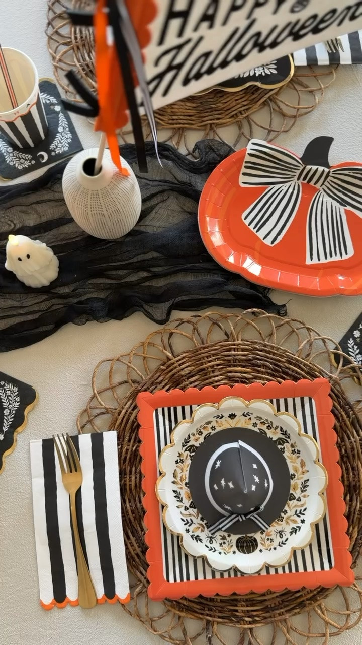 It’s the first day of fall, which means I’m ready for spooky Halloween decor 🎃🍂

#LTKHome #LTKSeasonal