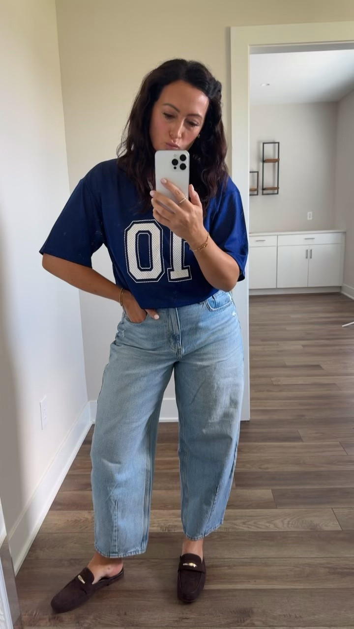TARGET 🎯 TUESDAY 
• medium top
• size 8 denim - weird fit on me 
• shoes true to size

#LTKgrwm #LTKdayinmylife #LTKootd