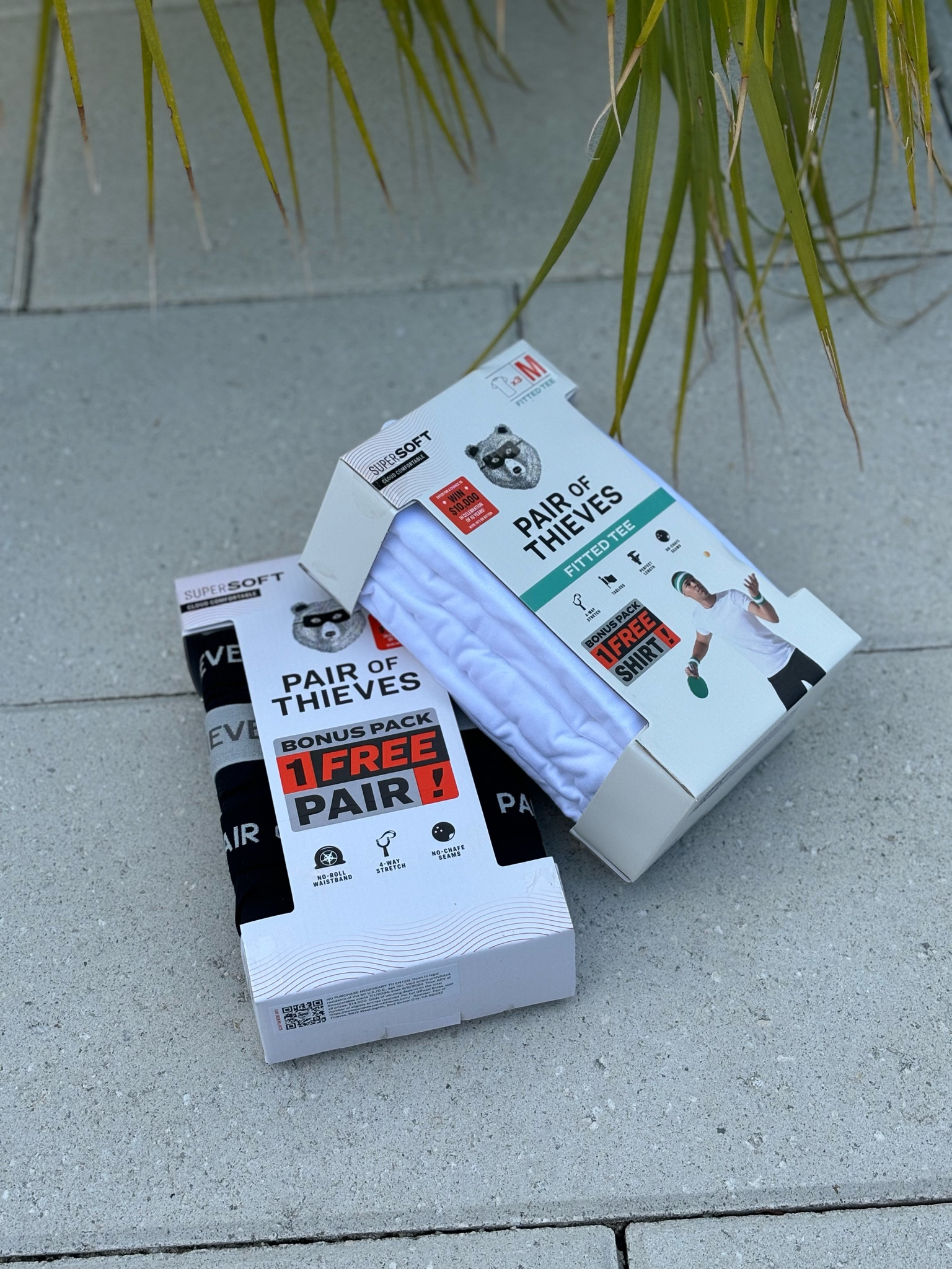 If you’re looking for super soft men’s basics that are not so basic check out @pairofthieves!@target #Target #TargetPartner #readyforeverything #OOTD #MensFashion #PairOfThieves #escapebasic #ad 

#LTKMens #LTKStyleTip #LTKFitness