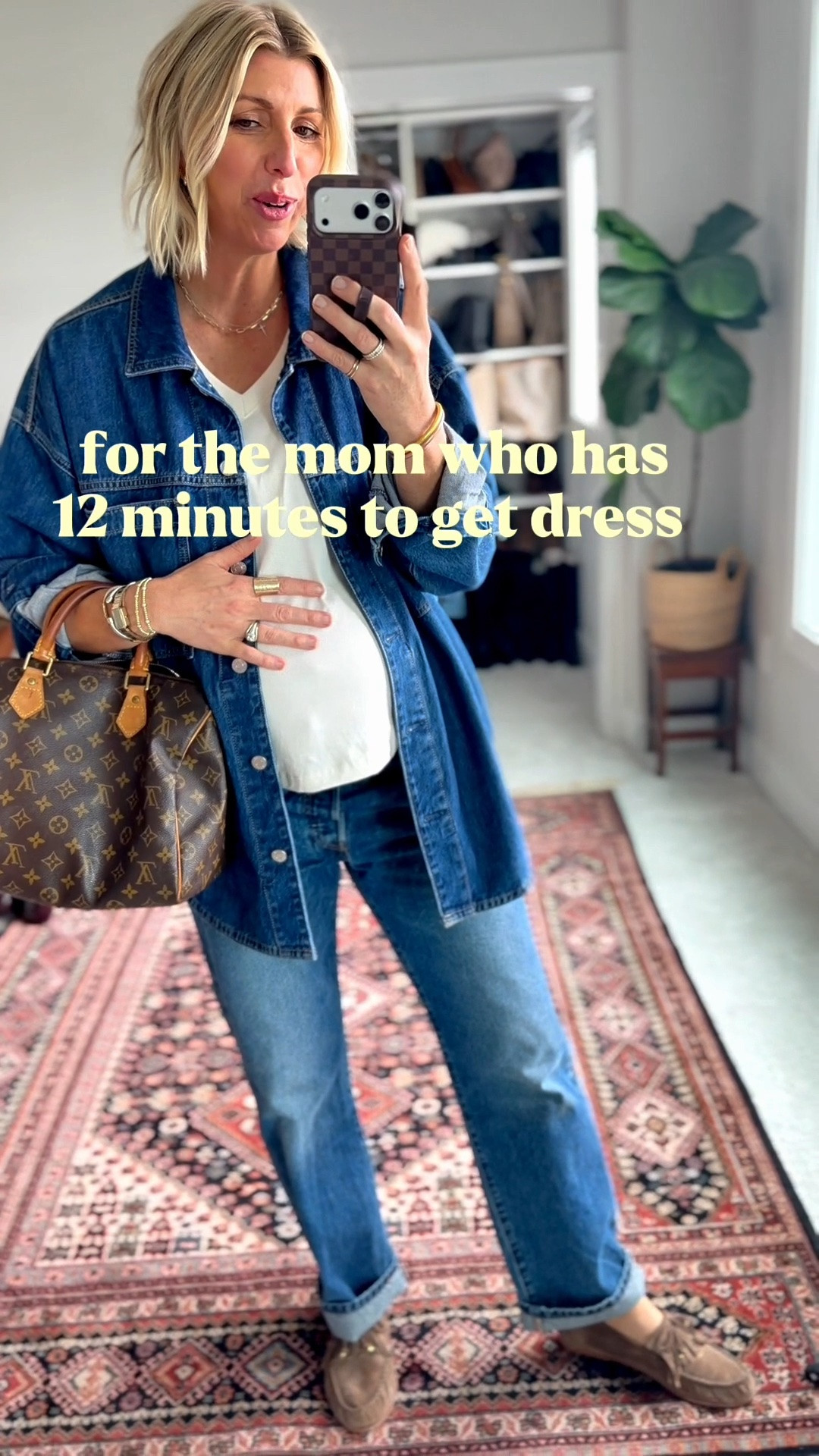 For the mom who has 12 minutes to get dressed… A classic pair of straight leg jeans like these Levi’s will never fail you. The cut the silhouette. The wash are so flattering and go with everything. Love this effortless outfit with an oversized denim shirt, a basic white tea, and an elevated pair of loafers.

These jeans fit true to size.
I’m 5’10” wearing the 32” length ￼￼

#LTKdayinmylife #LTKOver40 #LTKSeasonal
