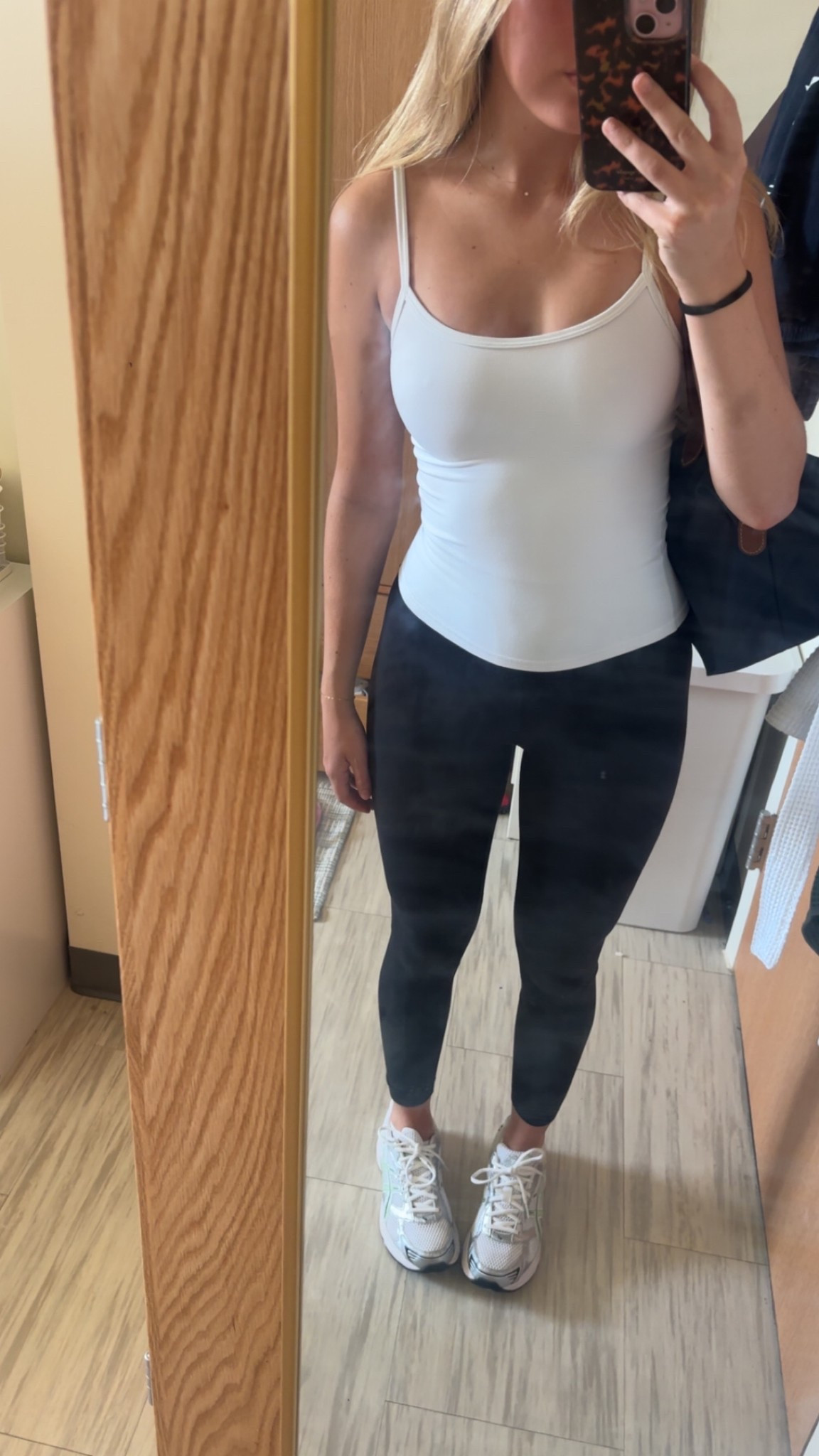 top - XS
Bottoms - 4
Shoes - 8.5 

#LTKActive #LTKSeasonal #LTKGiftGuide