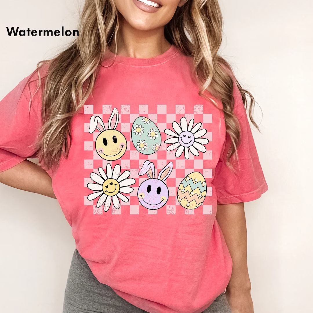 Comfort Colors® Checker Bunny Egg Shirt,Easter Bunny Smiley,Easter Shirt,Retro Easter Shirt,Cute... | Etsy (US)