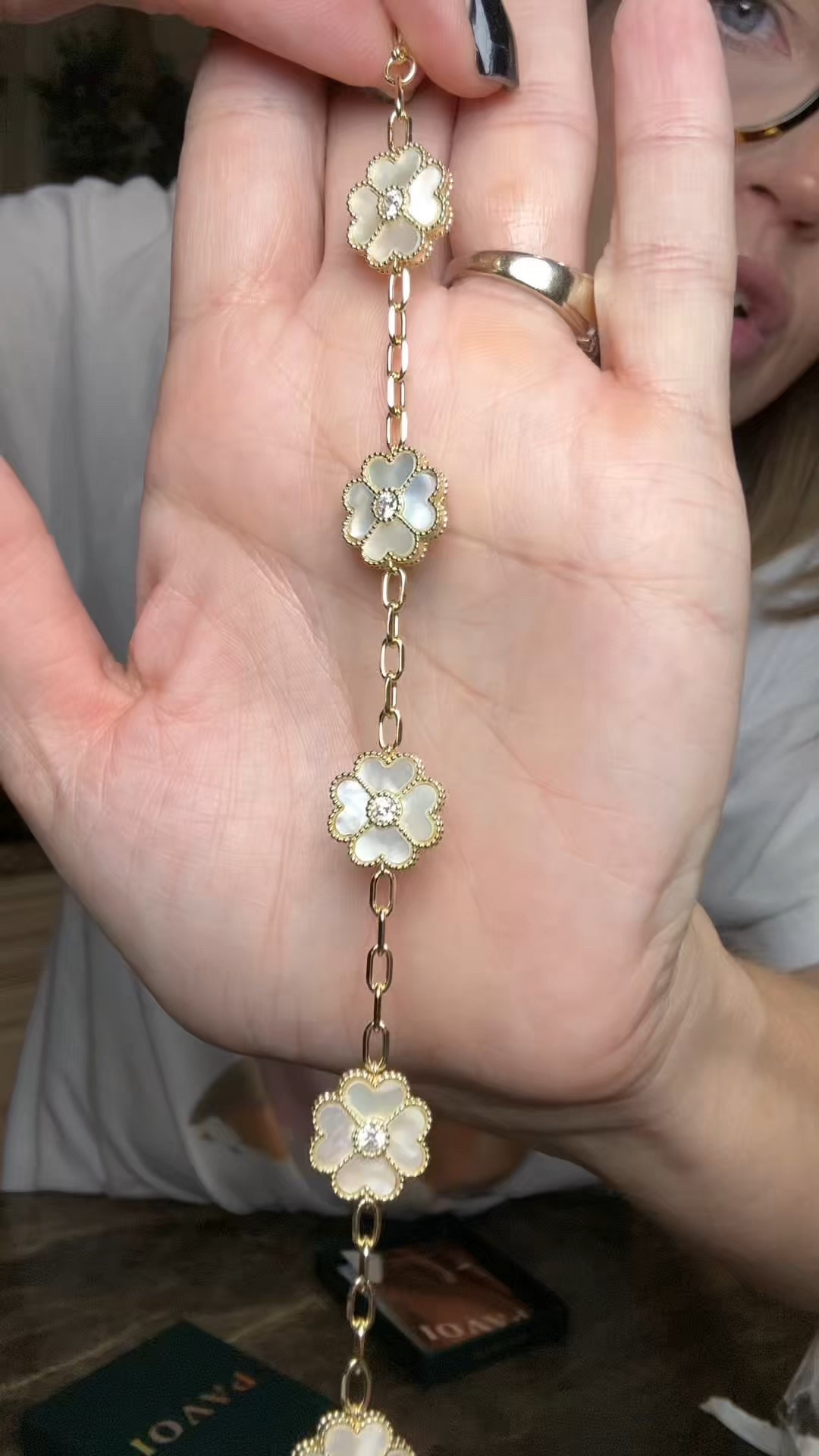 This PAVOI Four-Leaf Clover Bracelet is my new favorite lucky charm 🍀✨
It’s gold-plated, lightweight, hypoallergenic, and perfect for stacking with other dainty pieces or wearing solo for a minimal look.
Symbolizes luck, love, faith & hope—and it’s under $15! Makes the sweetest gift or everyday piece.
Linked under “Jewelry I Love” 💛 #LTKJewelryFinds #DaintyGoldBracelet 

#LTKFindsUnder50