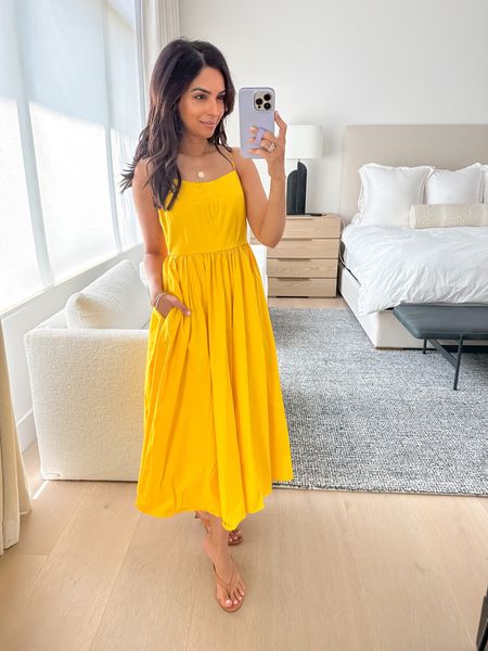 Wearing a 00 in yellow midi dress, the color is gorgeous, had adjustable straps and zip closure. Amazing quality & color!

@jcrew #ad #injcrew

#LTKstyletip #LTKsalealert #LTKSeasonal