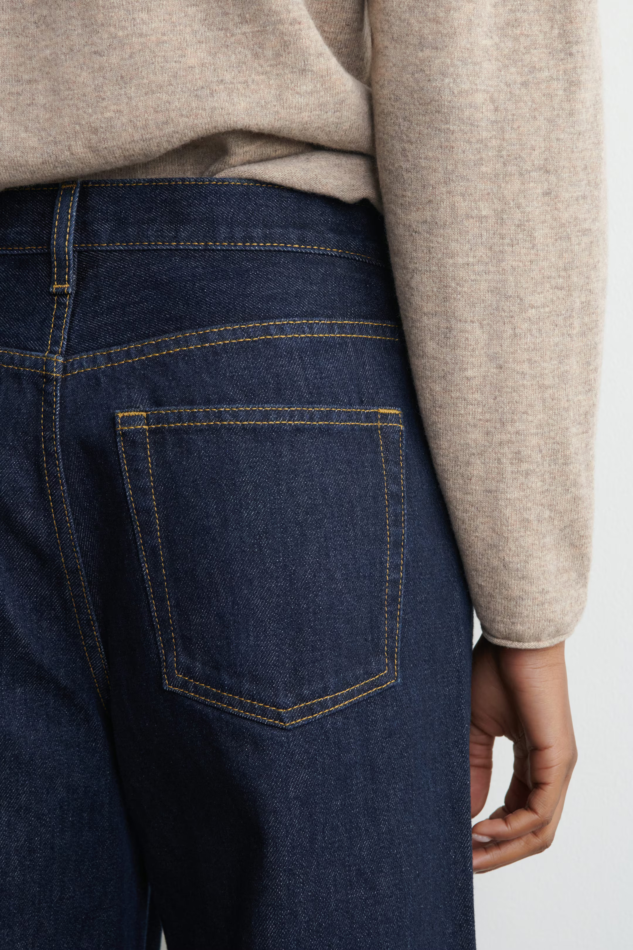 ARCH TAPERED JEANS - INDIGO | COS IE | COS (EU)