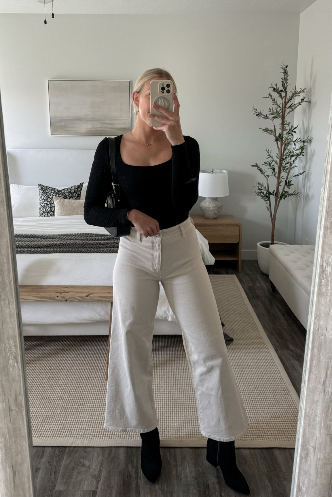 My go-to easy outfit for any occasion and season 🙌🏼 I’m 5’7 wearing a small in the top and 6 in the pants!

#LTKFindsUnder50 #LTKStyleTip #LTKFindsUnder100