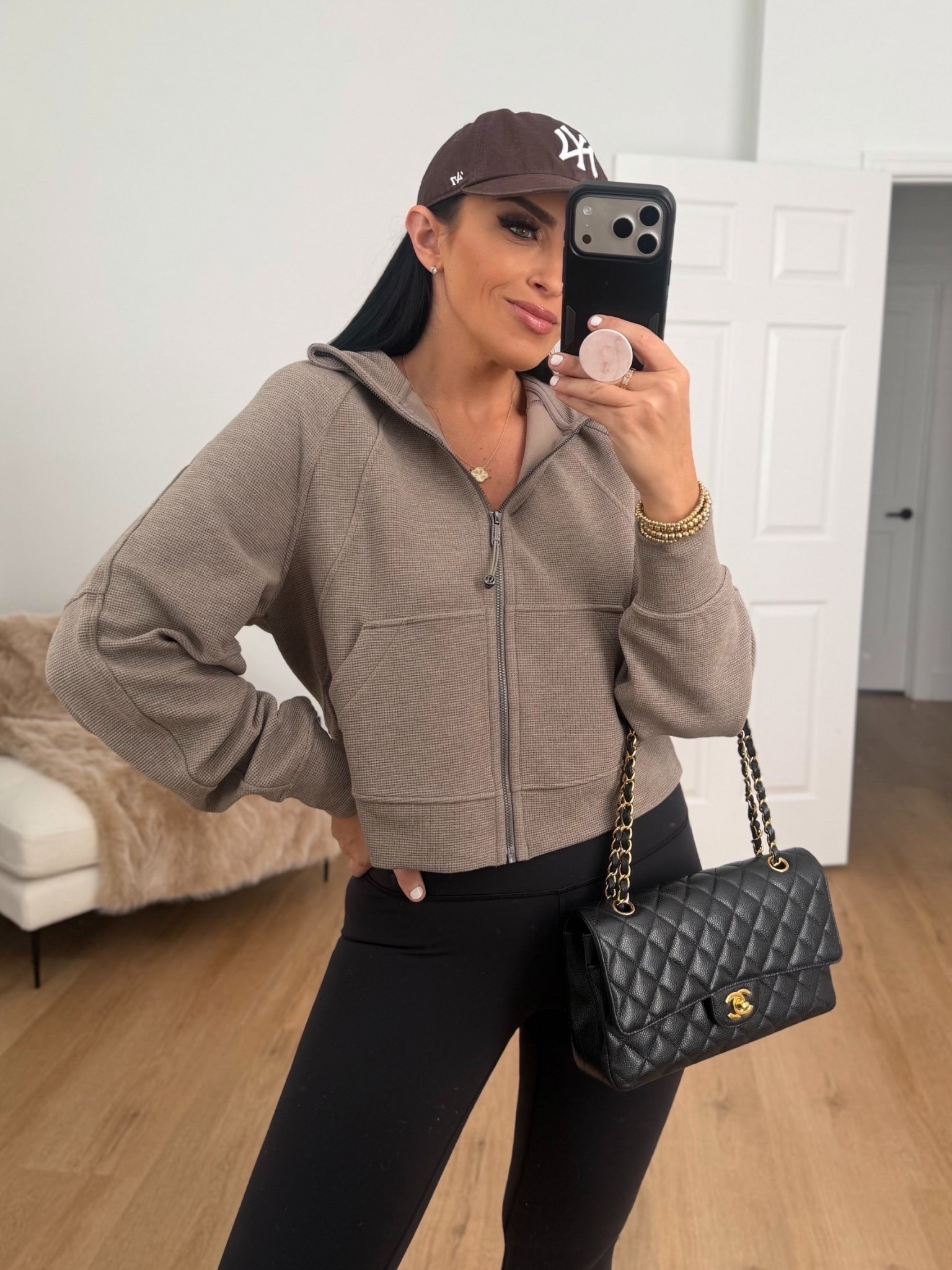 Scuba Oversized Full-Zip Hoodie
Waffle wearing size XS/S. Wunder Train High-Rise Tight 25" wearing size 6. 

