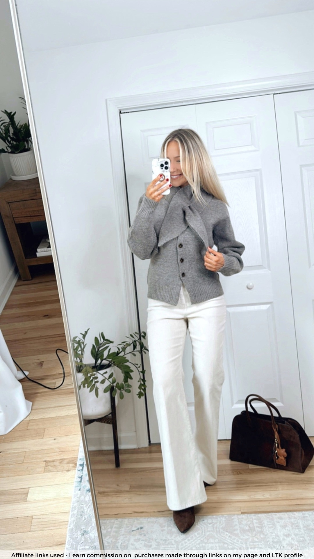 Neutral fall outfit

Zara sweater
Scarf sweater
J.Crew cream corduroy pants flare leg
Amazon brown bag oversized
Brown ankle boots suede 