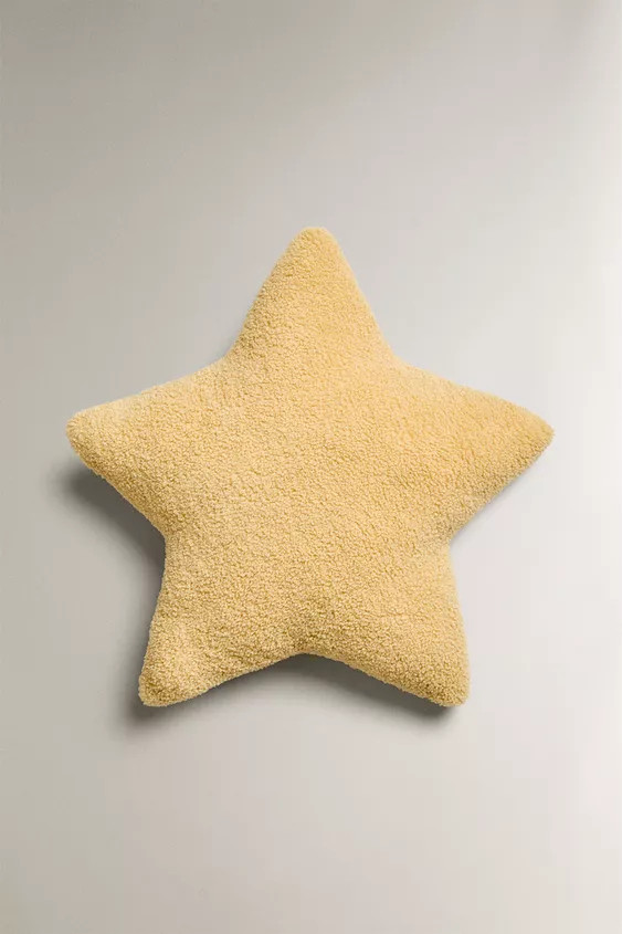 CHILDREN’S LARGE FAUX SHEARLING STAR THROW PILLOW | Zara US
