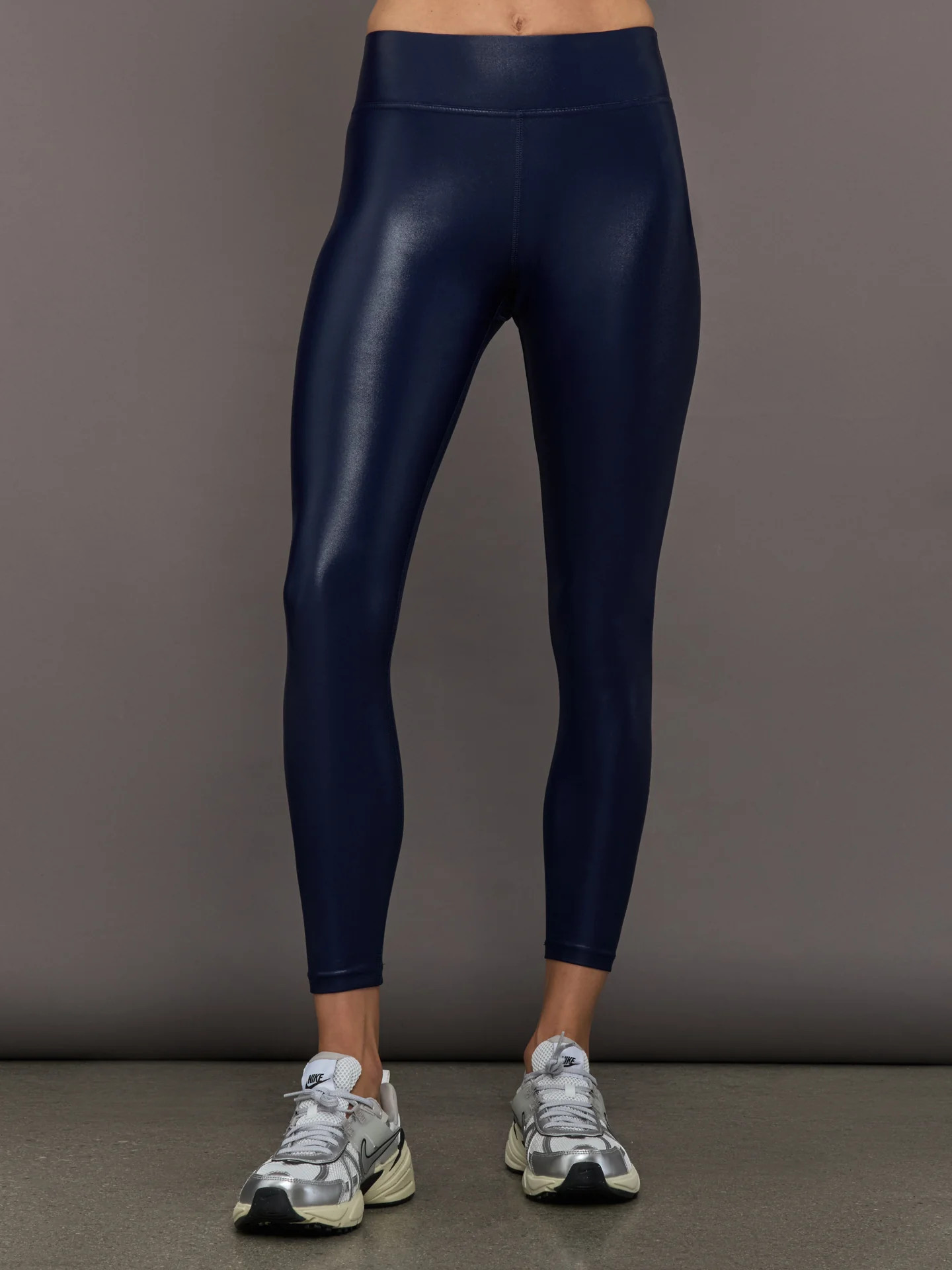 Regular Rise 7/8 Legging in Takara Shine - Navy Blazer | Carbon38