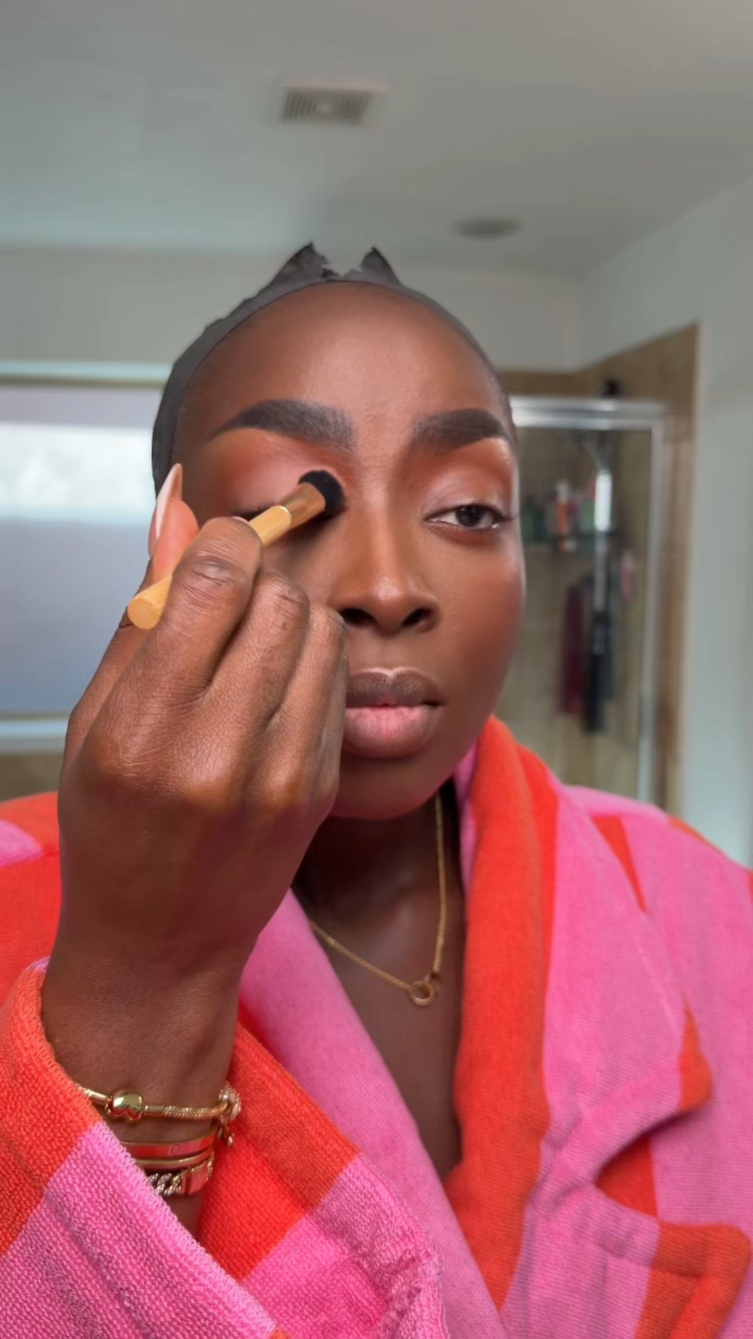 Finishing touches on this makeup look are coming togetha!

#LTKgrwm