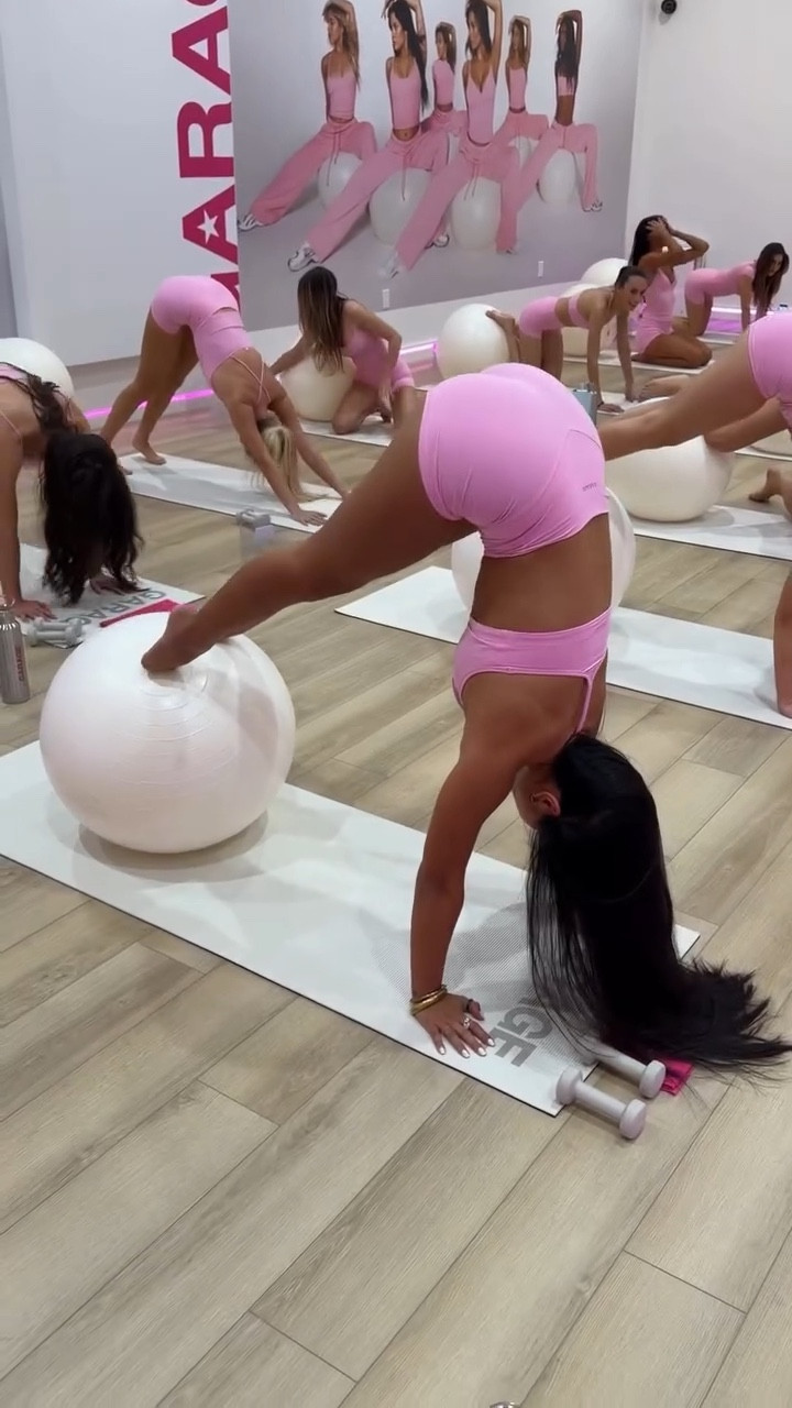 go to pilates look is always @garageclothing 🤝🏽💖 #iweargarage 